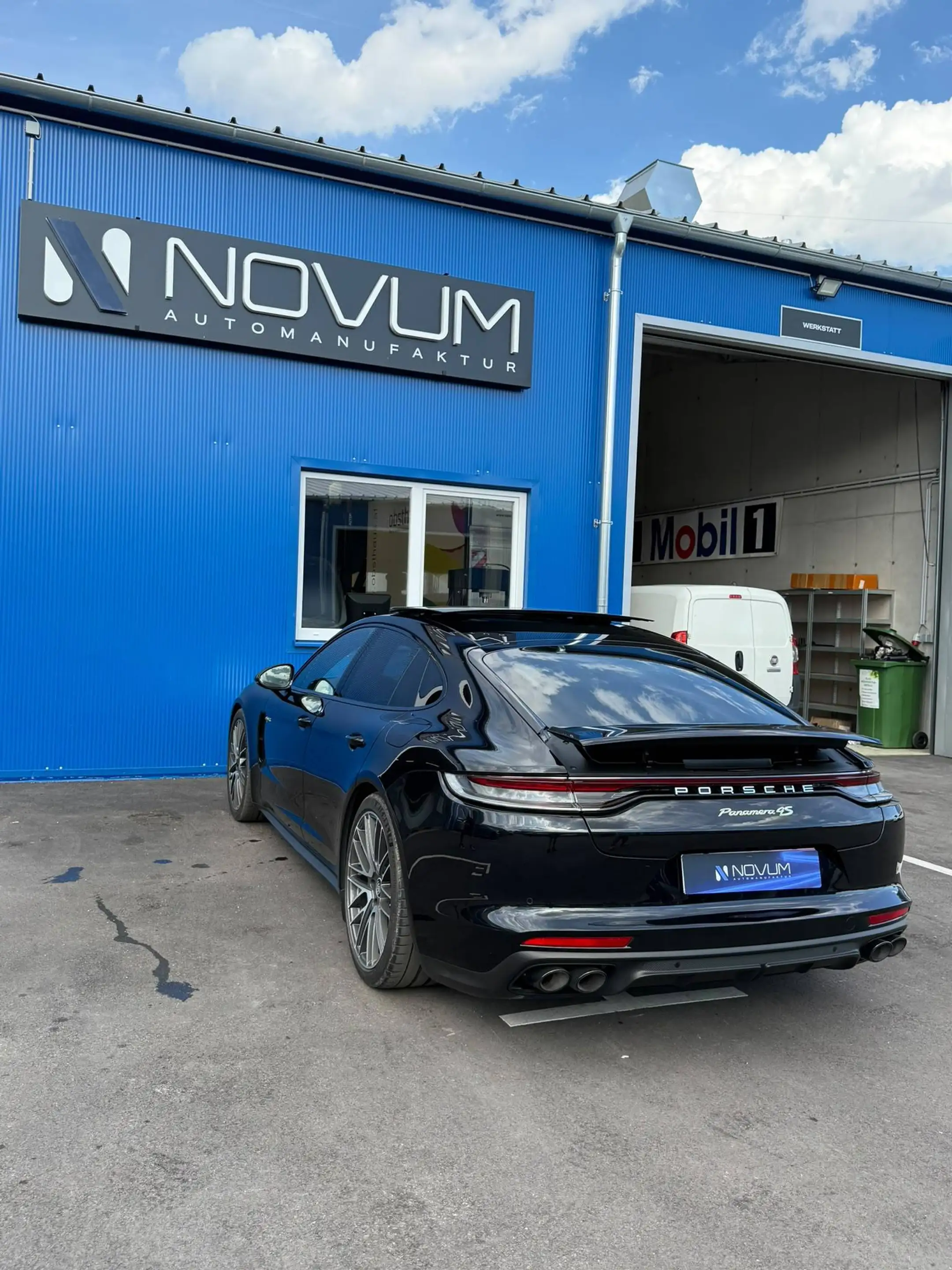Porsche Panamera 4 S E-Hybrid — photo 9