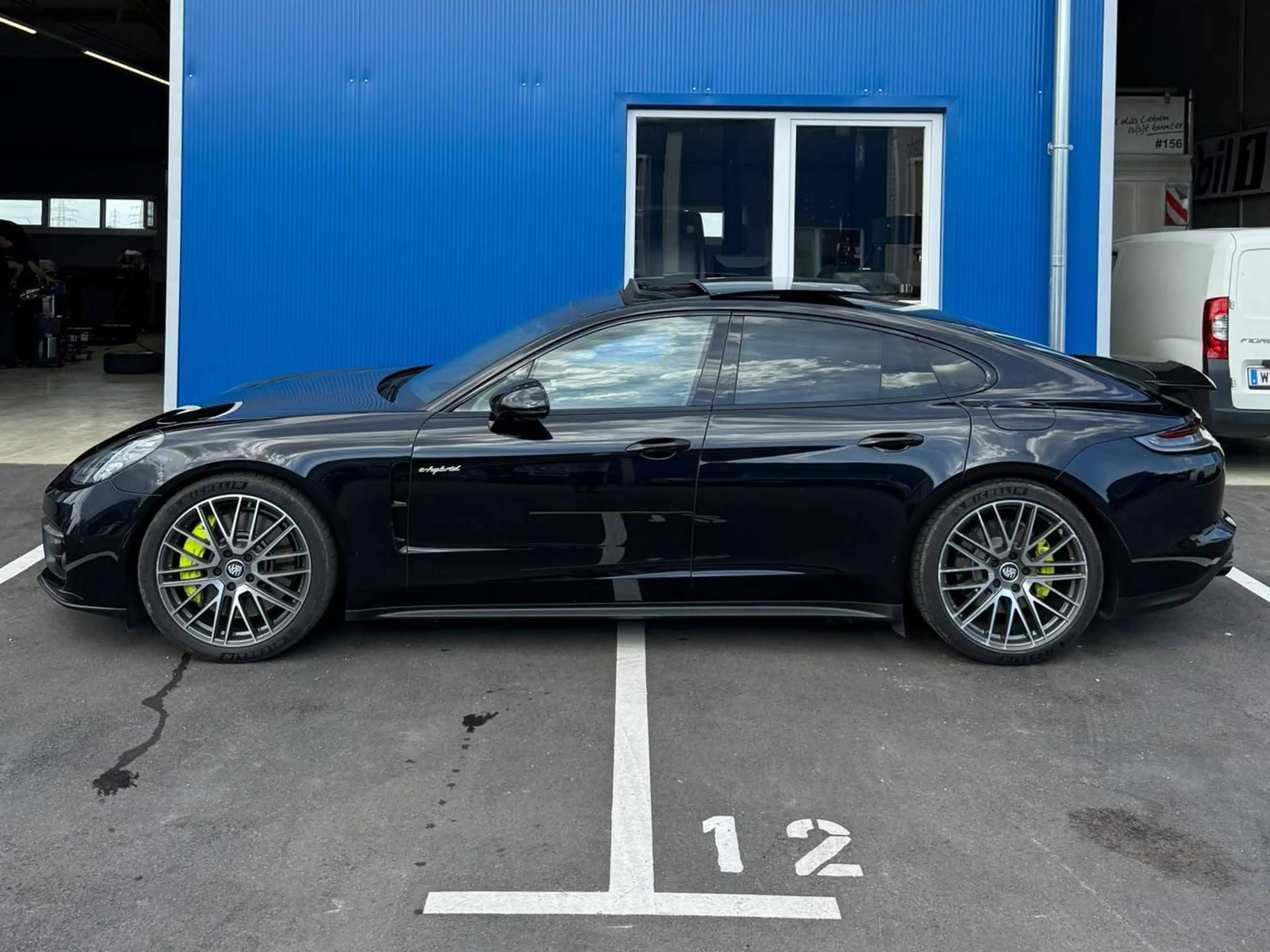Porsche Panamera 4 S E-Hybrid — photo 5
