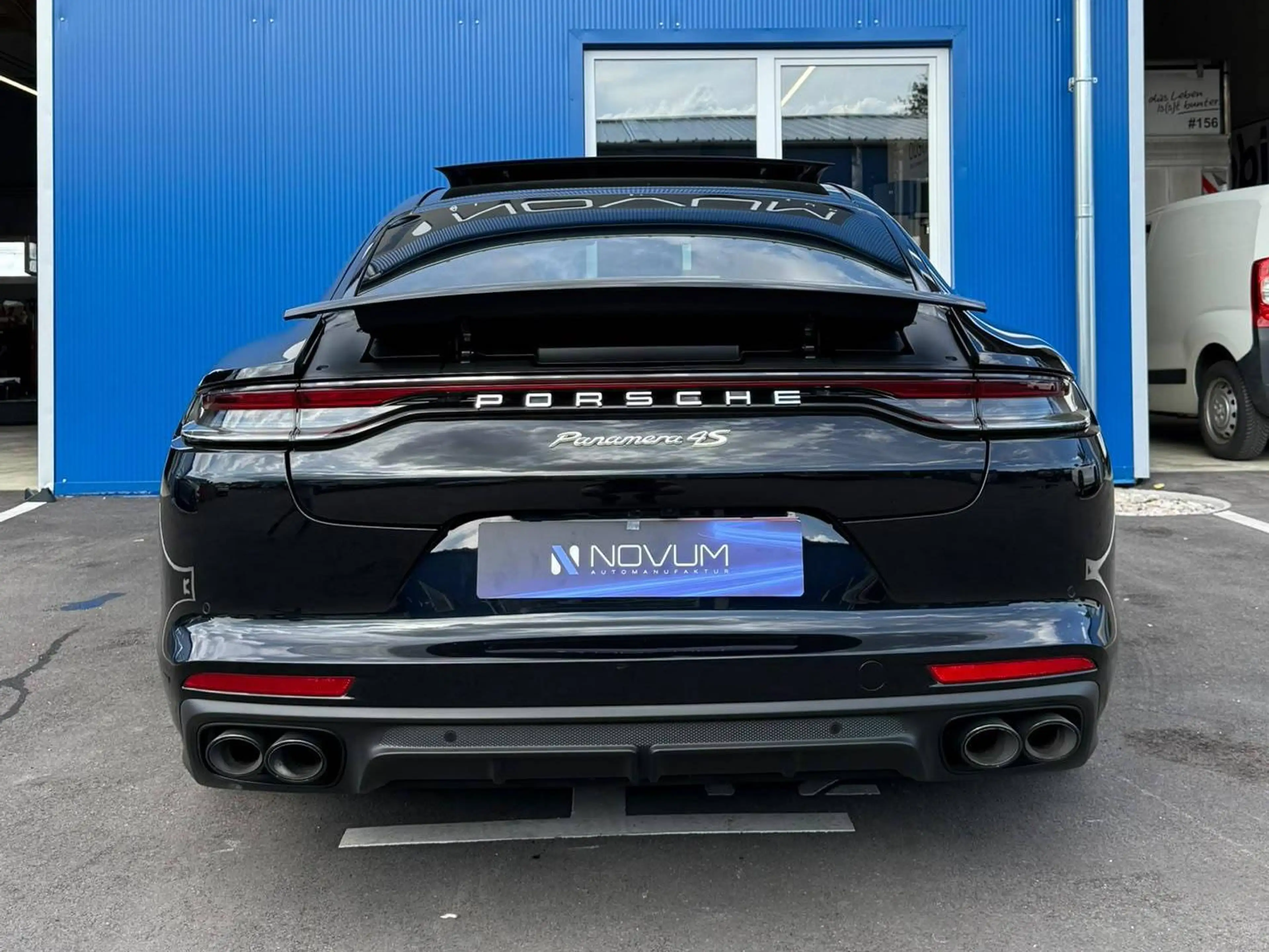 Porsche Panamera 4 S E-Hybrid — photo 6