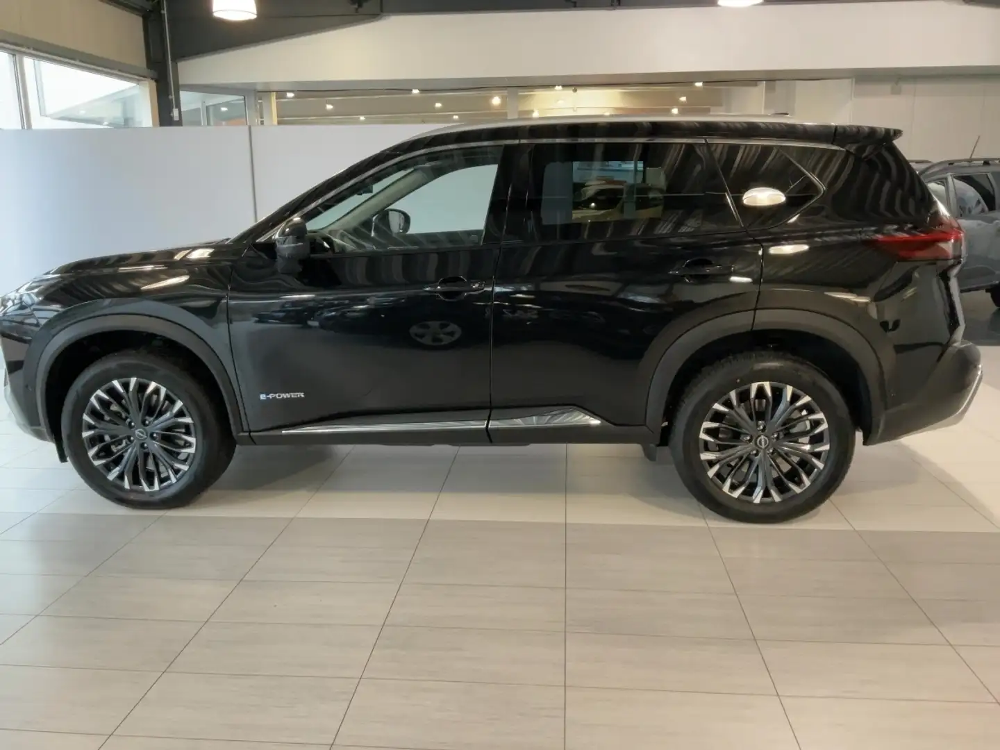 Nissan X-Trail Tekna e-Power 213PS  Allrad/HuD/Leder Schwarz - 2