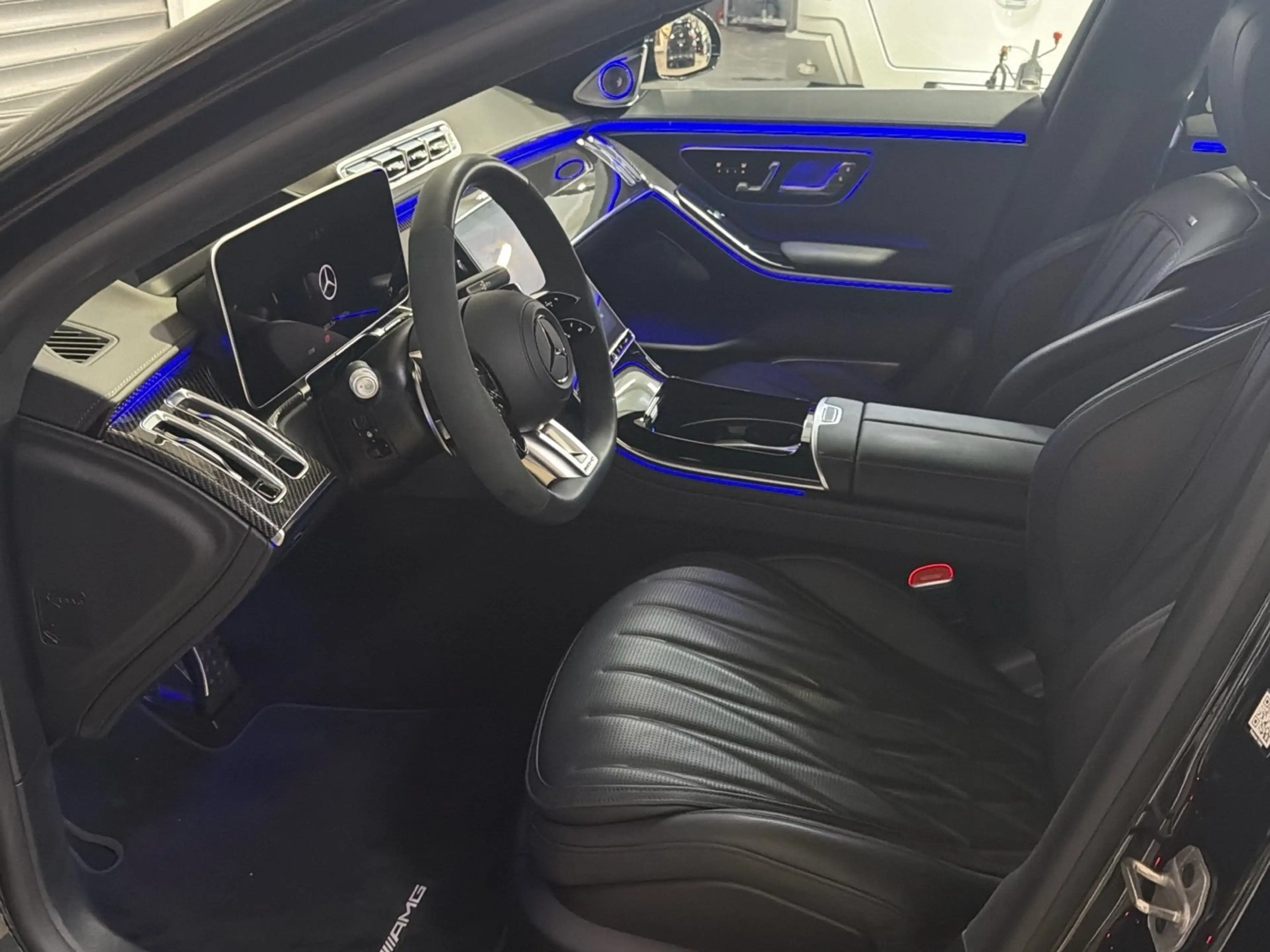 Mercedes-Benz S 63 AMG E Perf. lang Carbon Panorama Burmester — photo 13