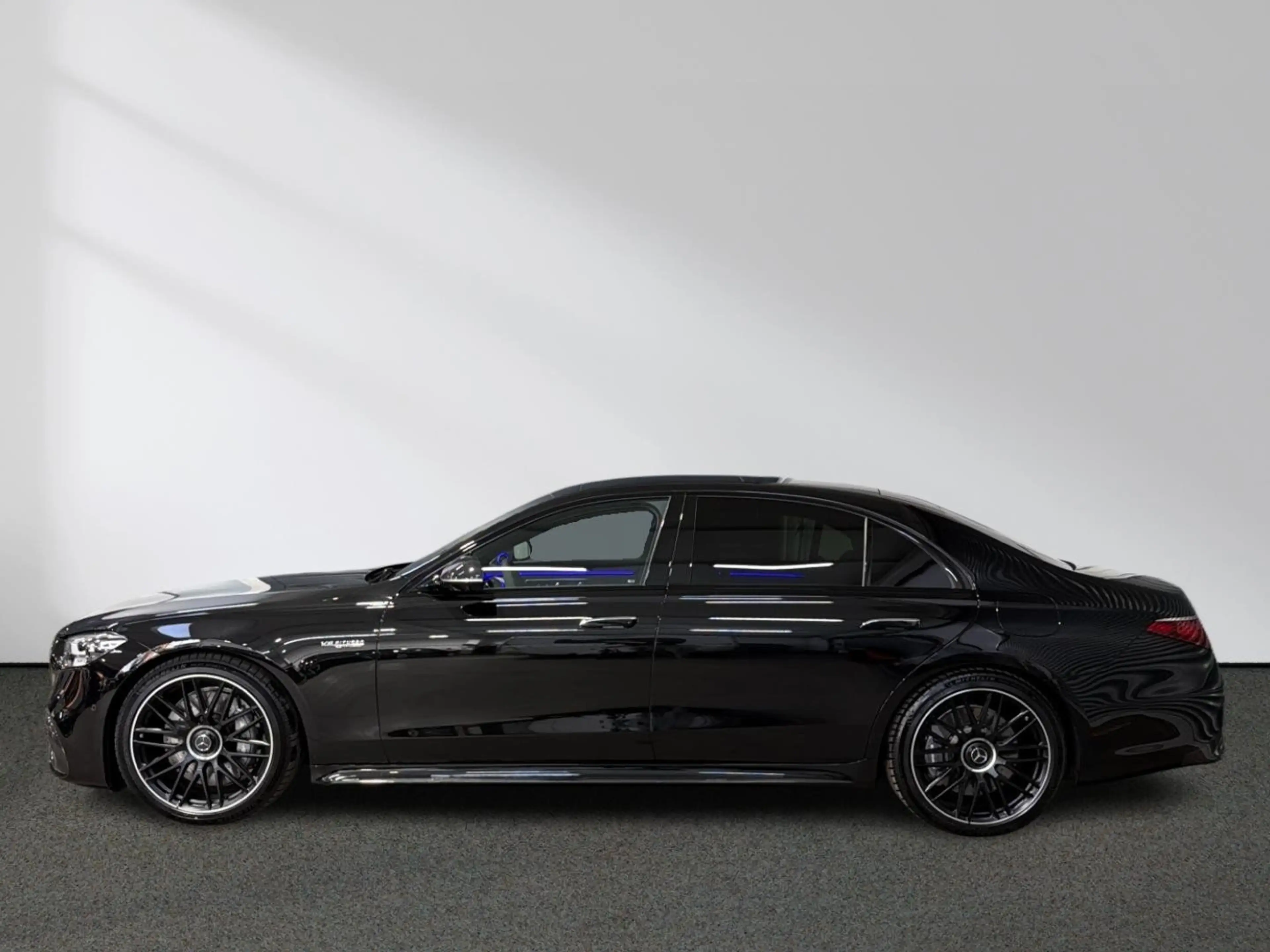 Mercedes-Benz S 63 AMG E Perf. lang Carbon Panorama Burmester — photo 3