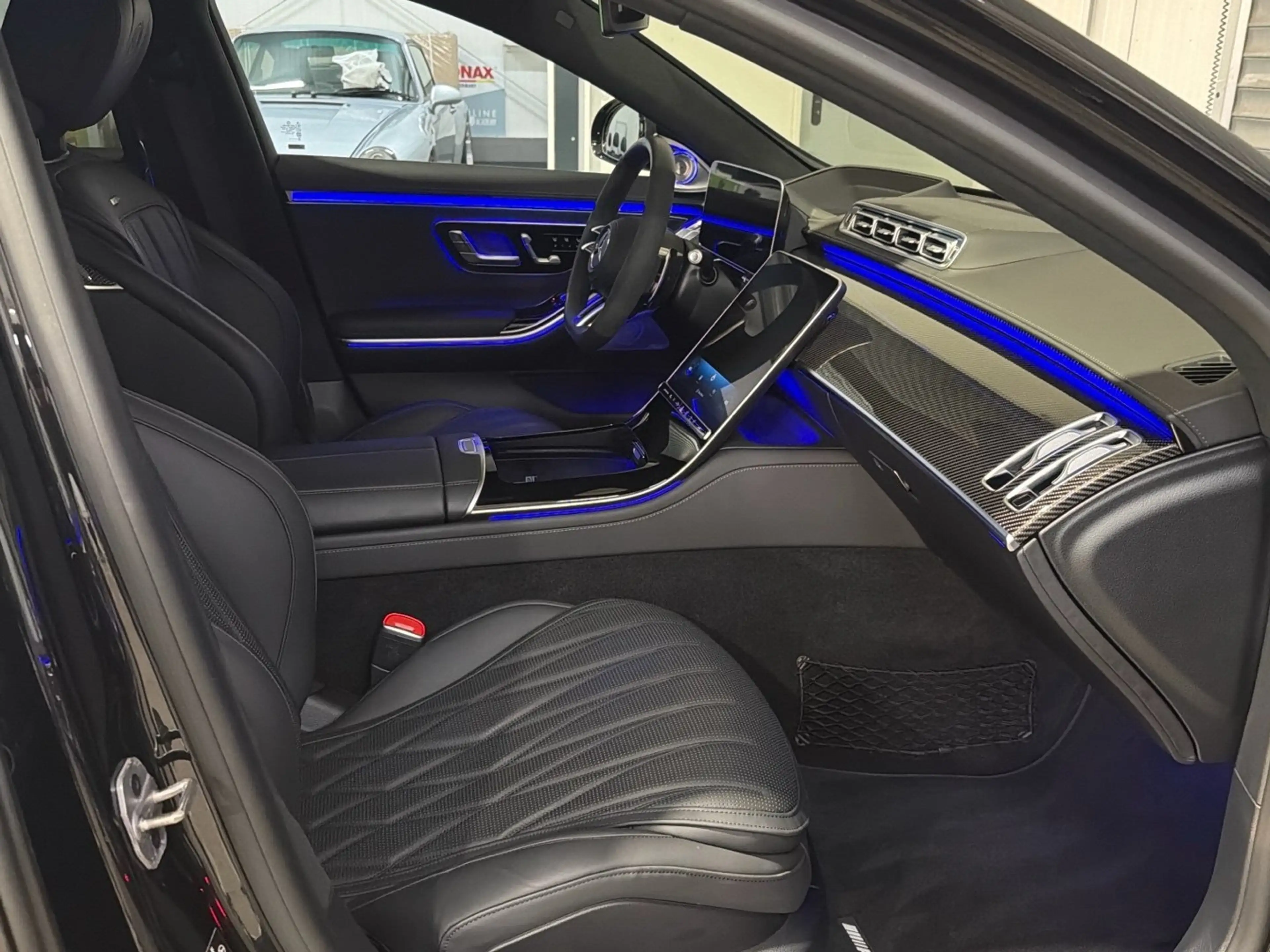 Mercedes-Benz S 63 AMG E Perf. lang Carbon Panorama Burmester — photo 14