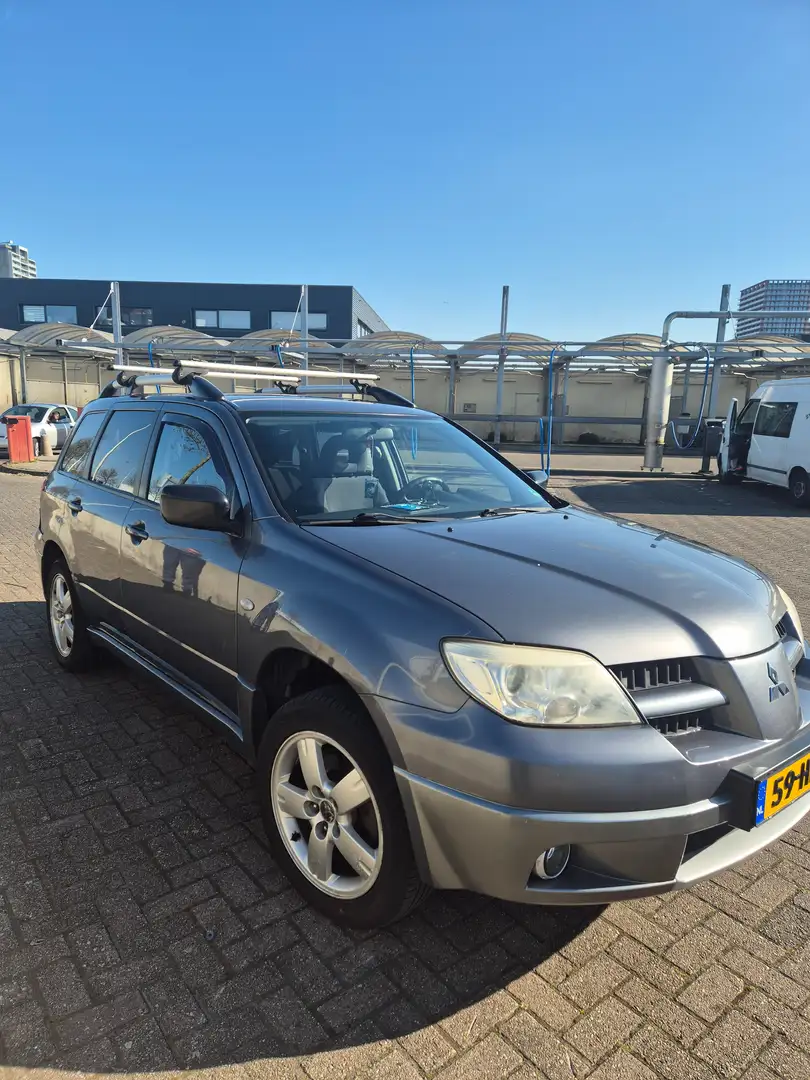 Mitsubishi Outlander Outlander+2.0+Travel Серый - 1