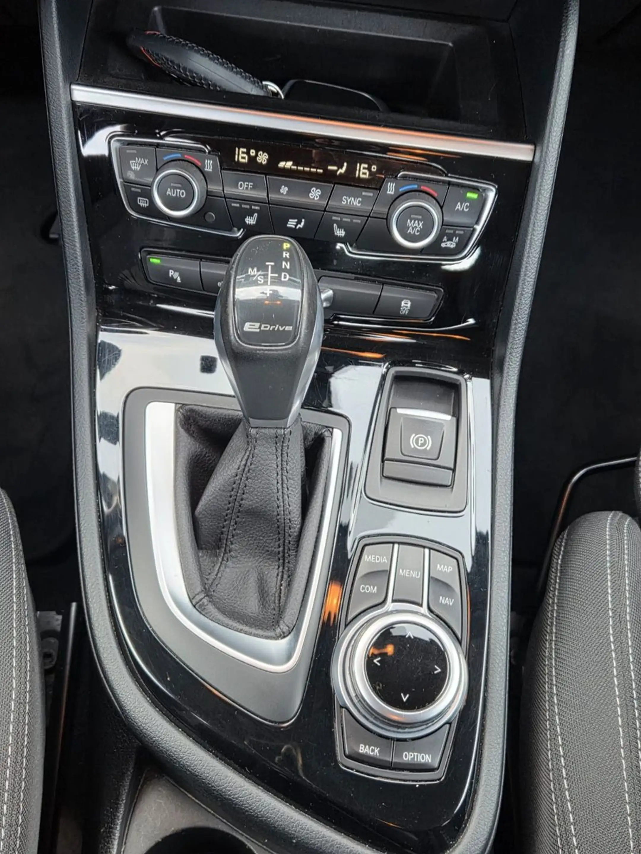 BMW 225 Active Tourer 225 xe +PLUG IN 1.5/AUTOMATIK/TEM — photo 8
