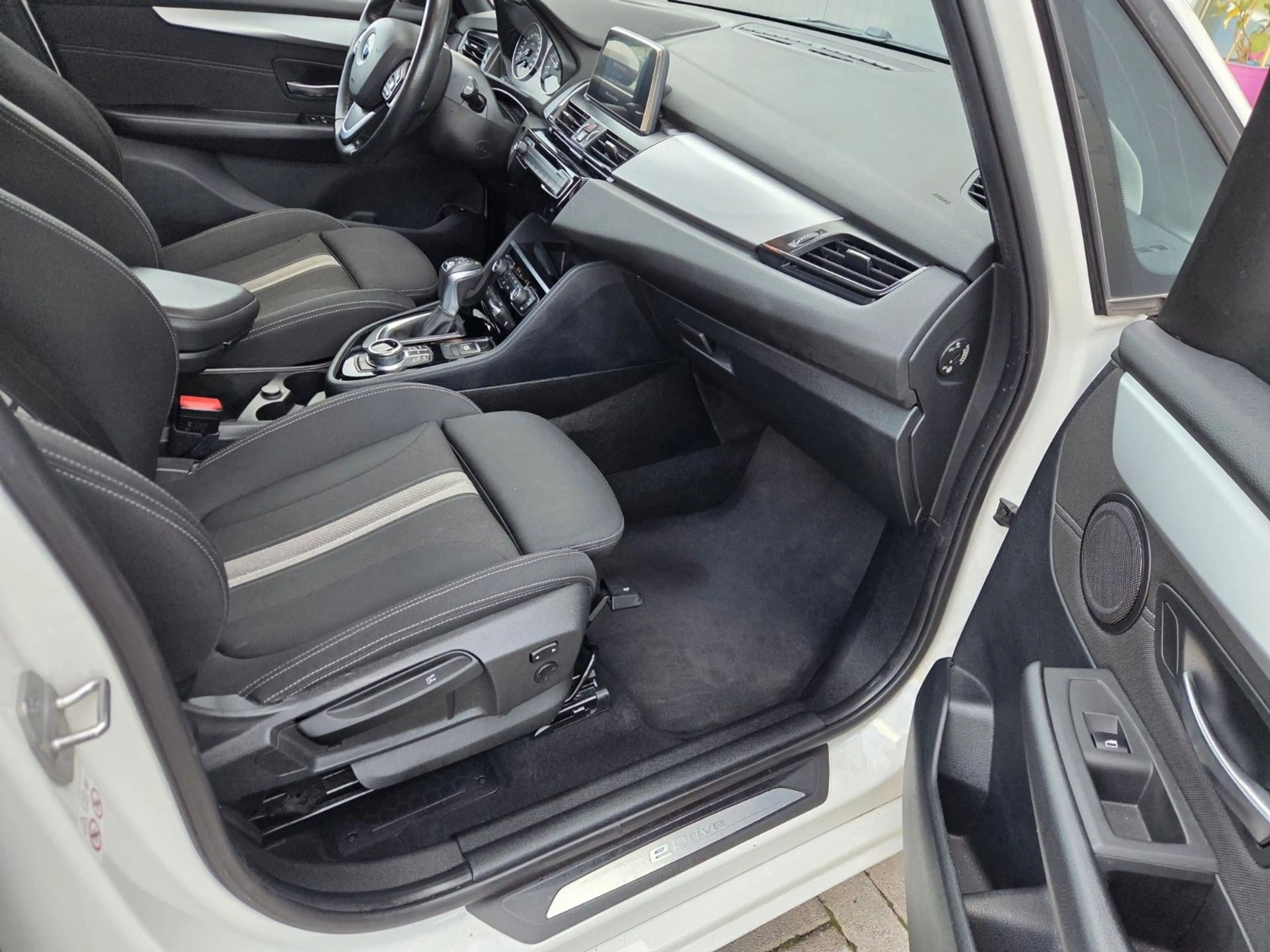 BMW 225 Active Tourer 225 xe +PLUG IN 1.5/AUTOMATIK/TEM — photo 14