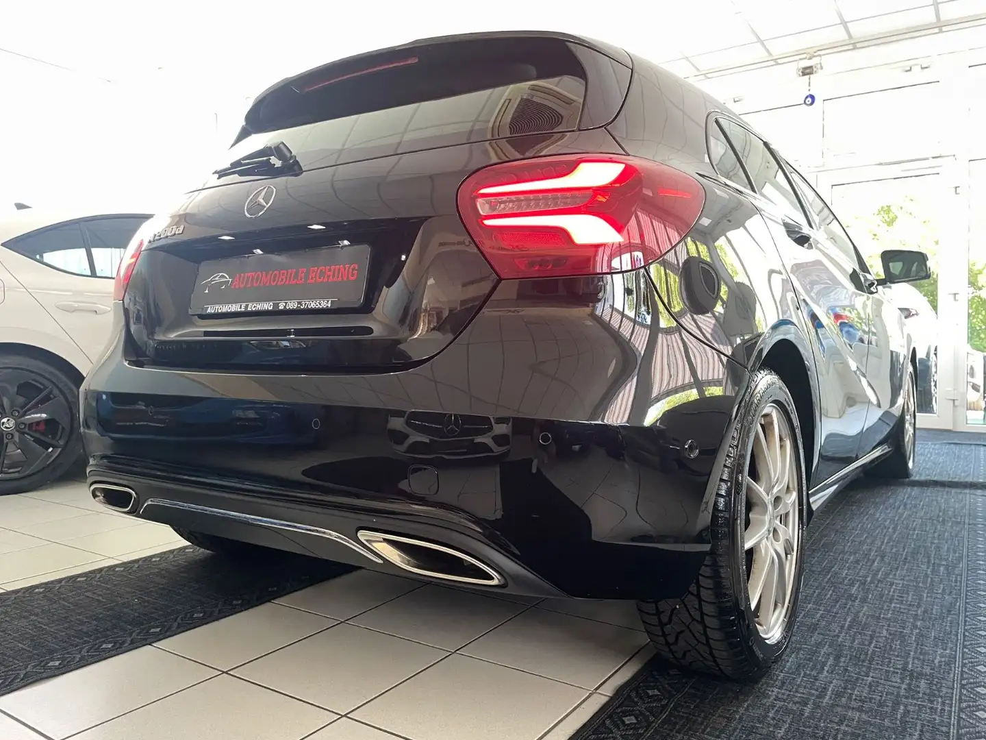 Mercedes-Benz A 200 CDI Avatgarde*Navi*LED*Automatik*Top Zust* Schwarz - 2