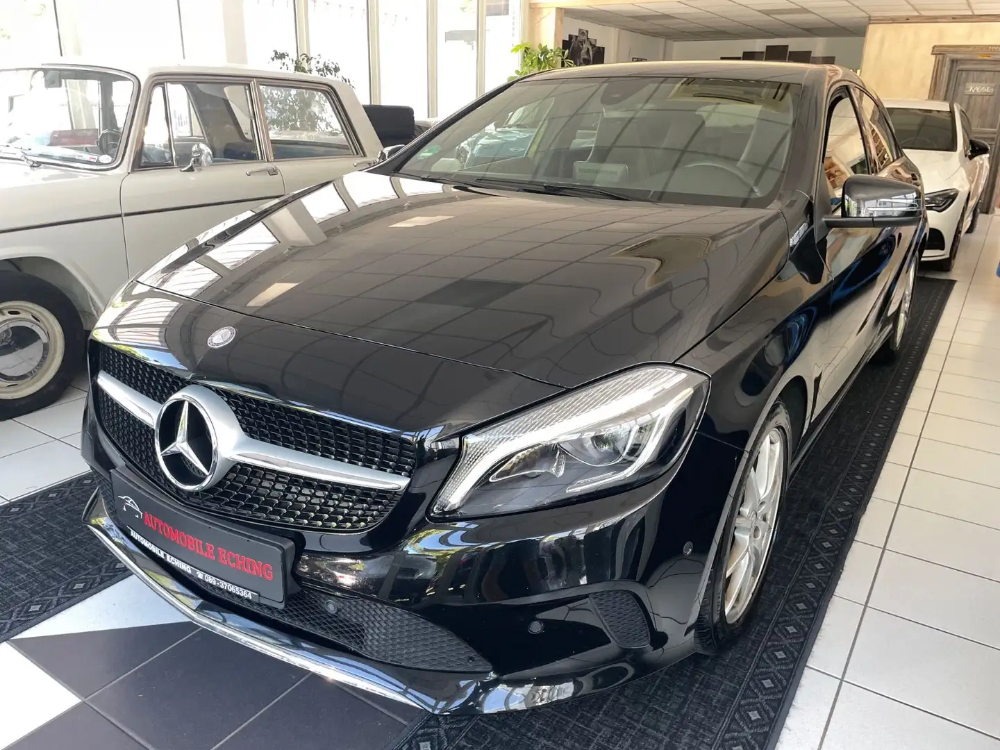 Mercedes-Benz A 200 CDI Avatgarde*Navi*LED*Automatik*Top Zust* Schwarz - 1