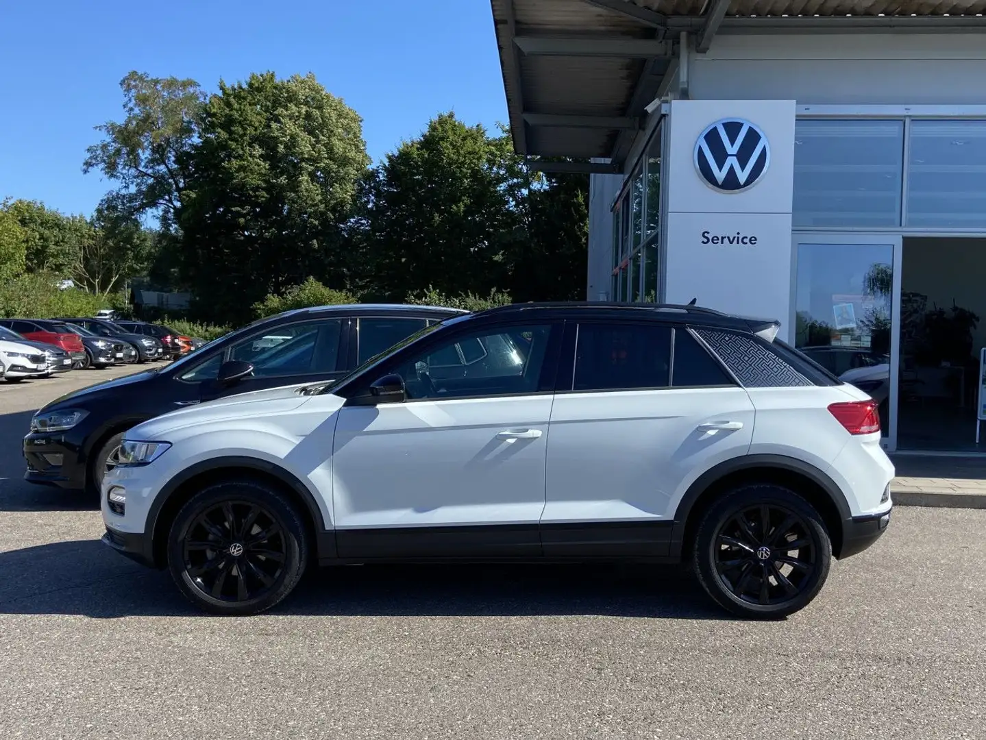 Volkswagen T-Roc 1.5 TSI BLACK-STYLE NAVI+AHK+PANORAMA+18"+ Weiß - 2