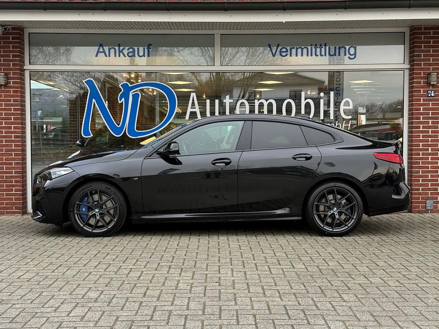 BMW 235 xD GranCoupe M-Sport HeadUp Pano R.Kam DAB Noir - 2