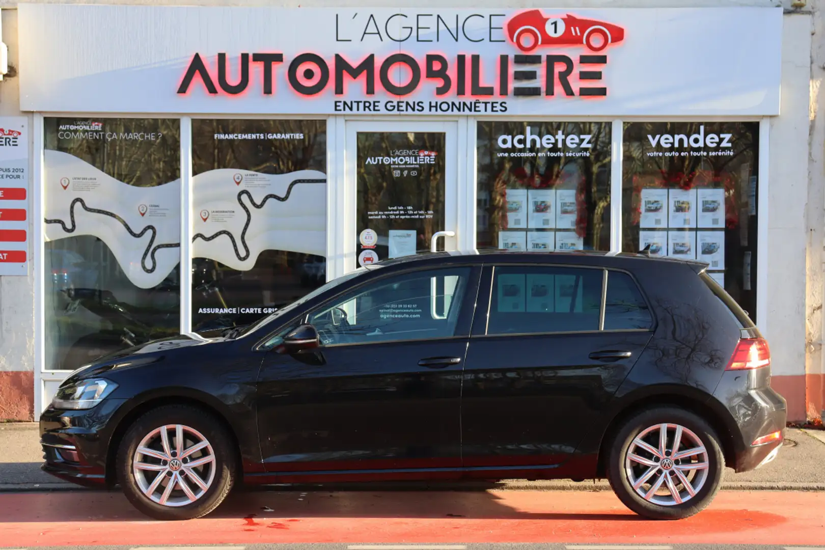 Volkswagen Golf VII Ph 2 1.6 TDI 115 Carat BVM6 (CarPlay, Alcantar Schwarz - 2