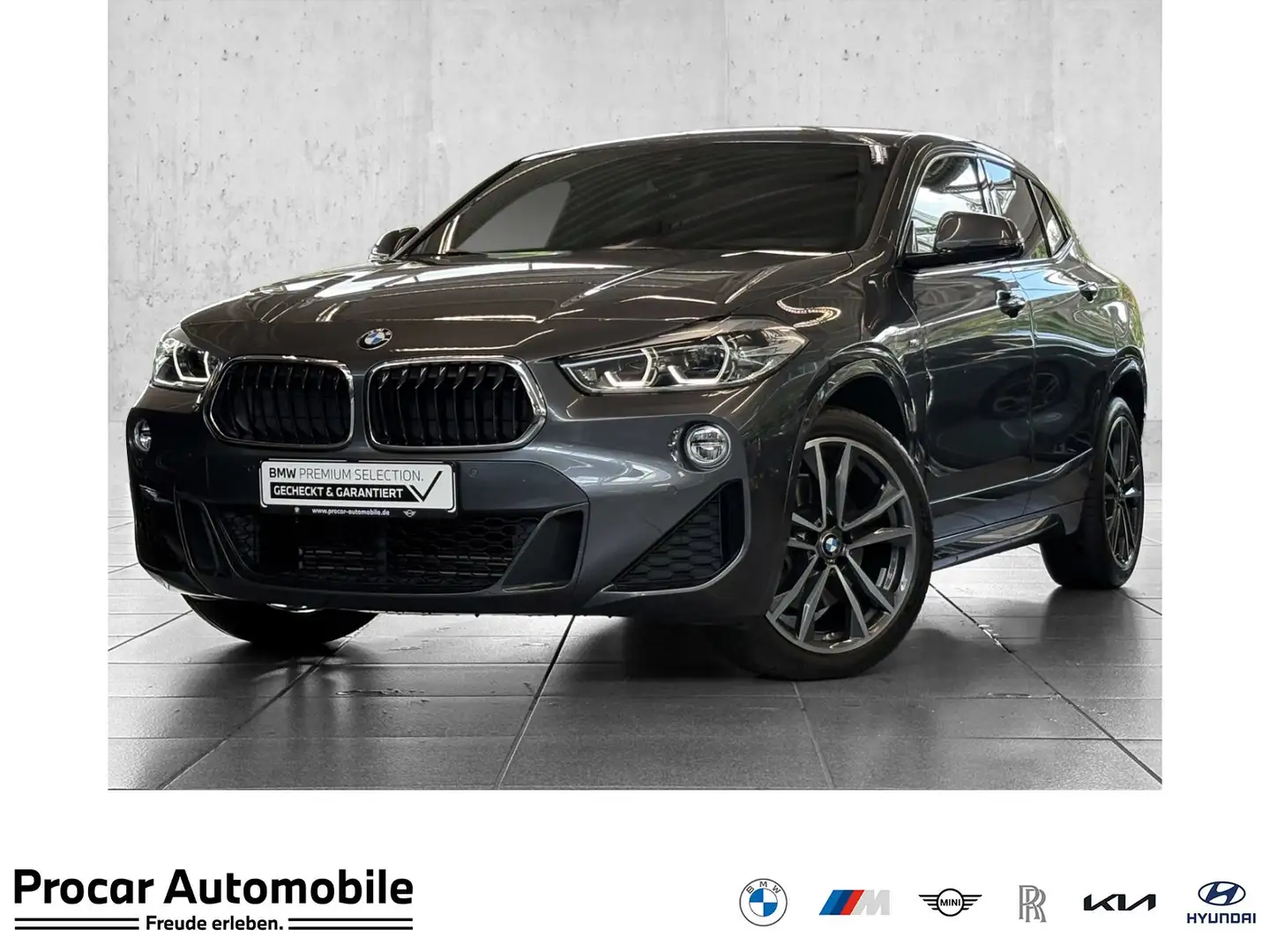 BMW X2 xDrive20i MSport PA HuD HiFi RFK LED Shz Navi Grijs - 1