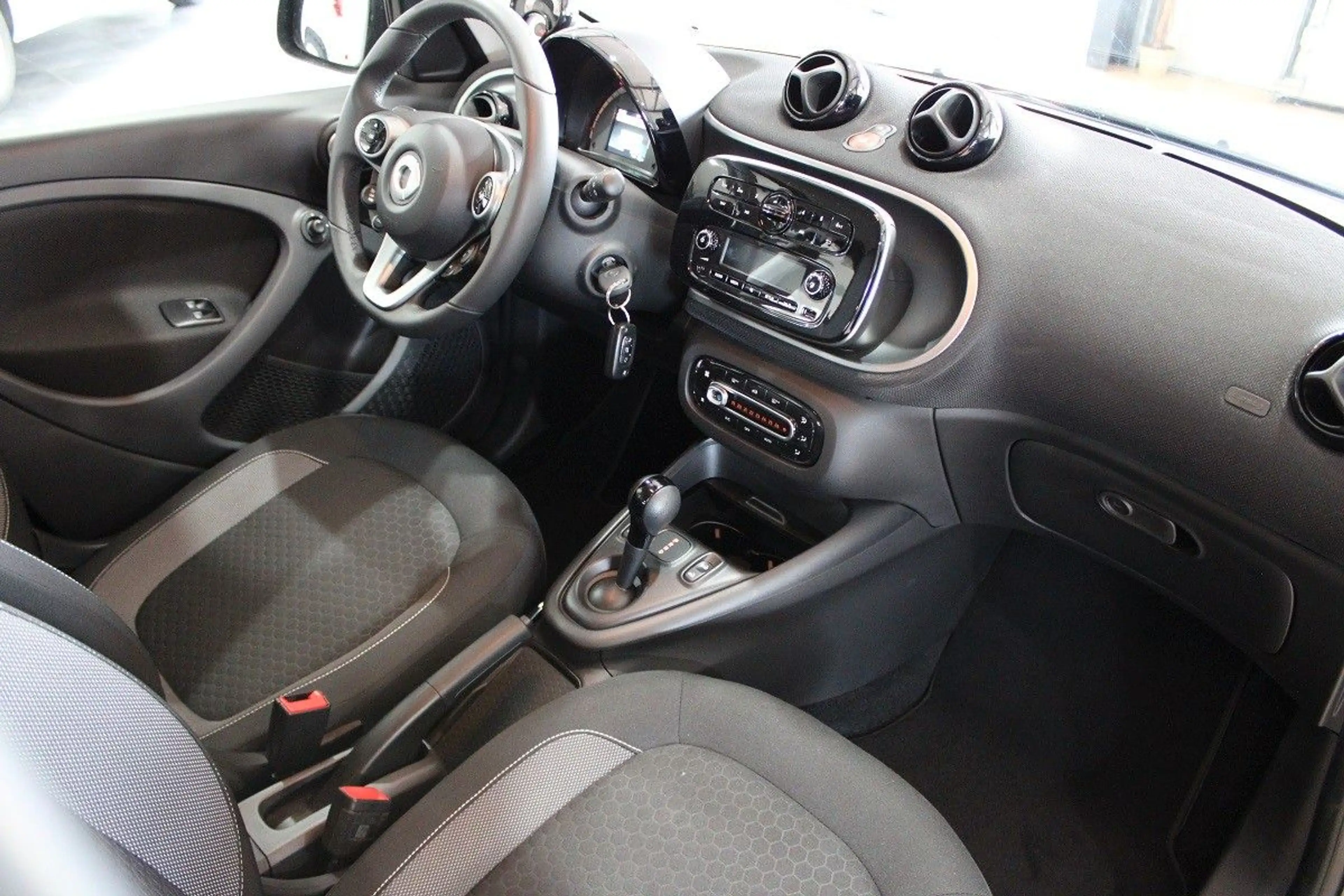 smart forFour forfour electric drive / EQ96% Batterie* — photo 11