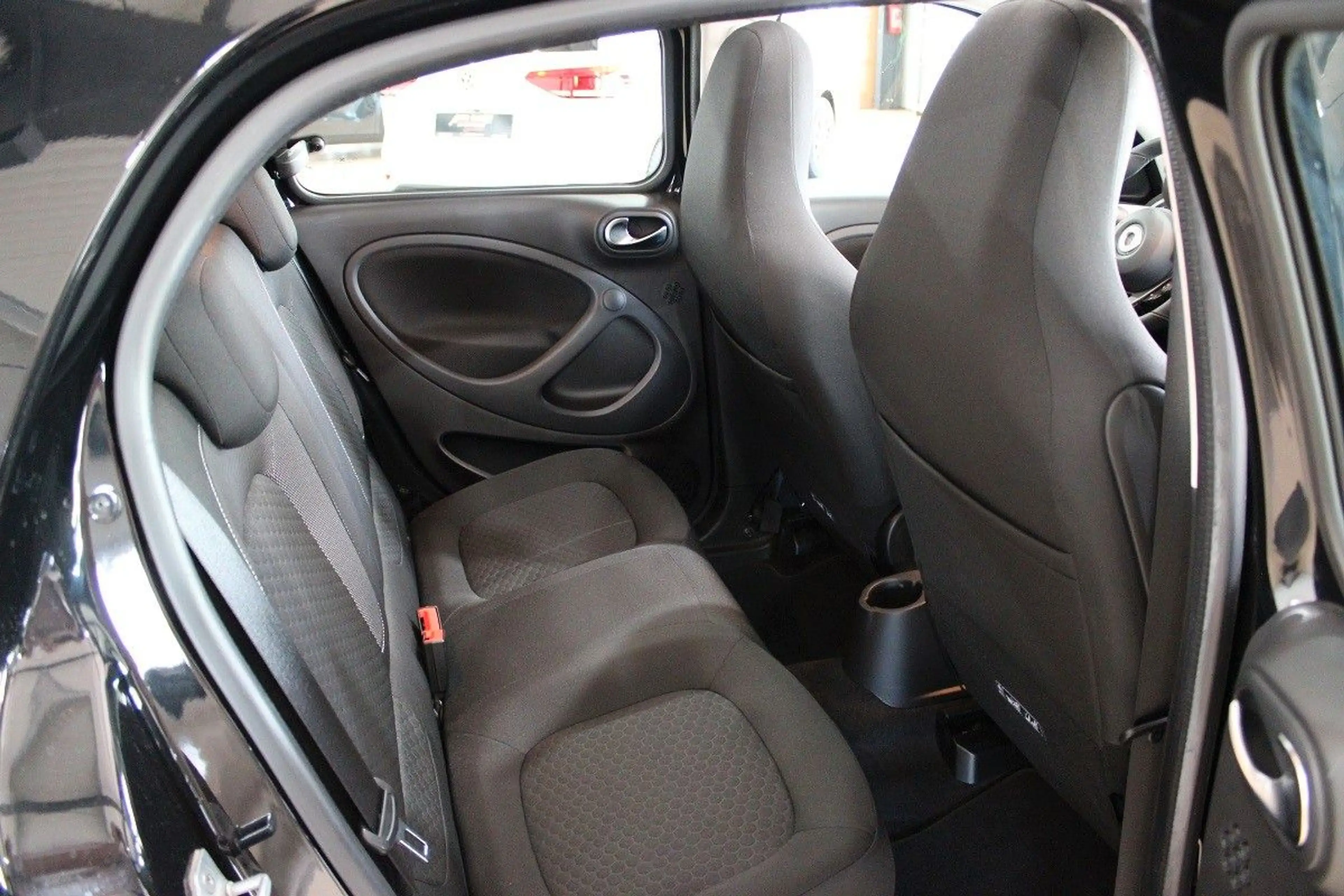 smart forFour forfour electric drive / EQ96% Batterie* — photo 13