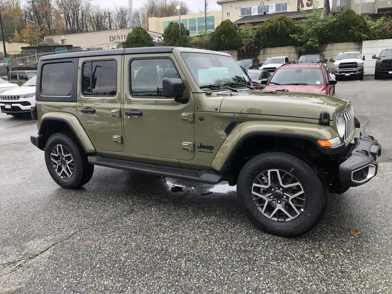 Jeep Wrangler photo Jeep Wrangler