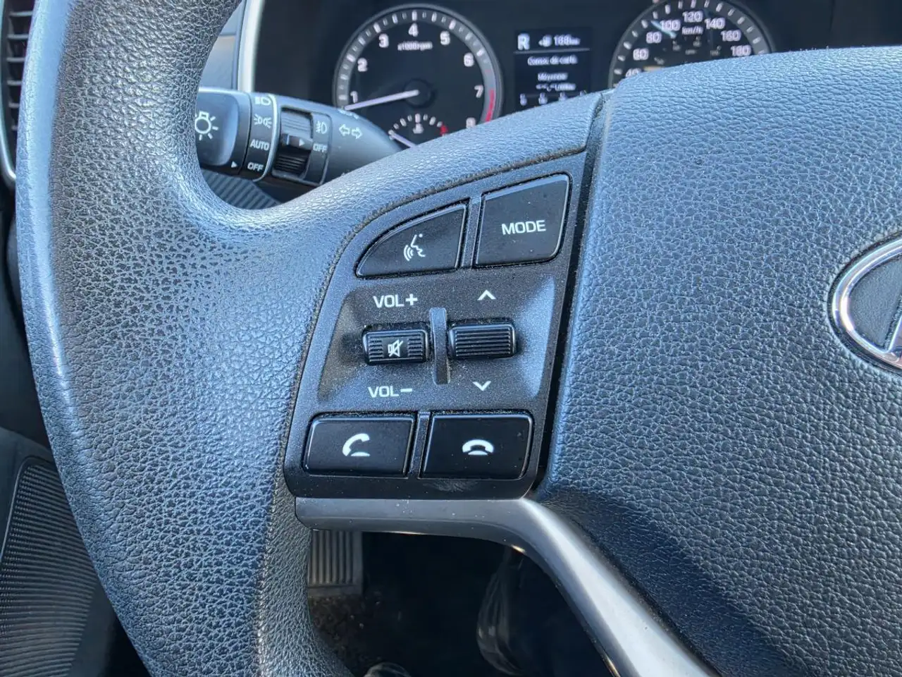 Hyundai TUCSON снимка Hyundai TUCSON