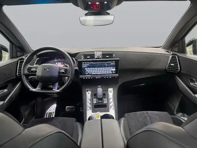 DS Automobiles DS 7 view 11