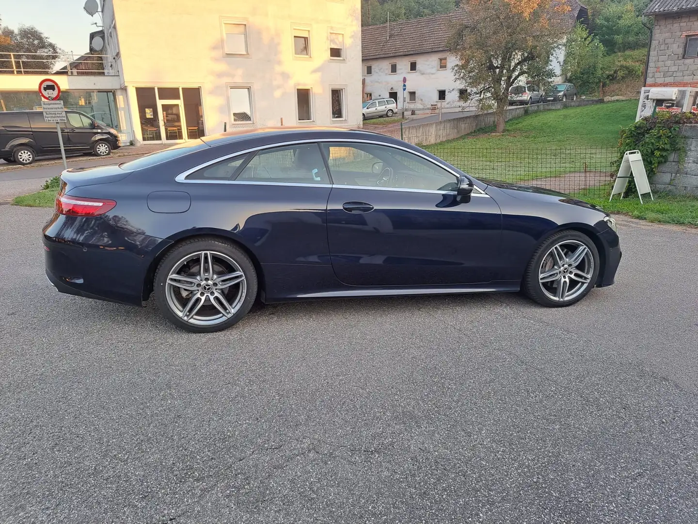 Mercedes-Benz E 200 Aut. - 2