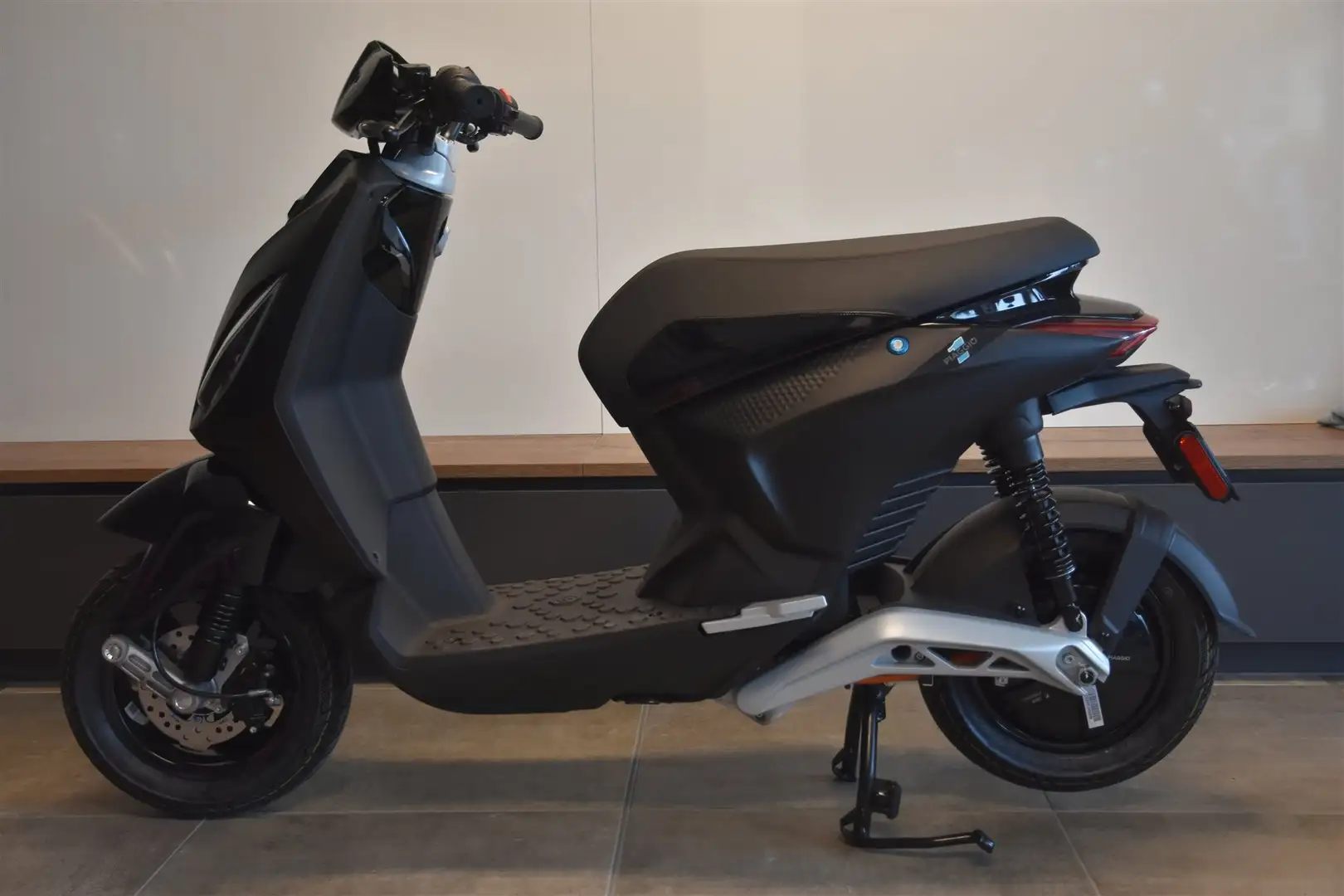 Piaggio Piaggio 1 Noir - 1
