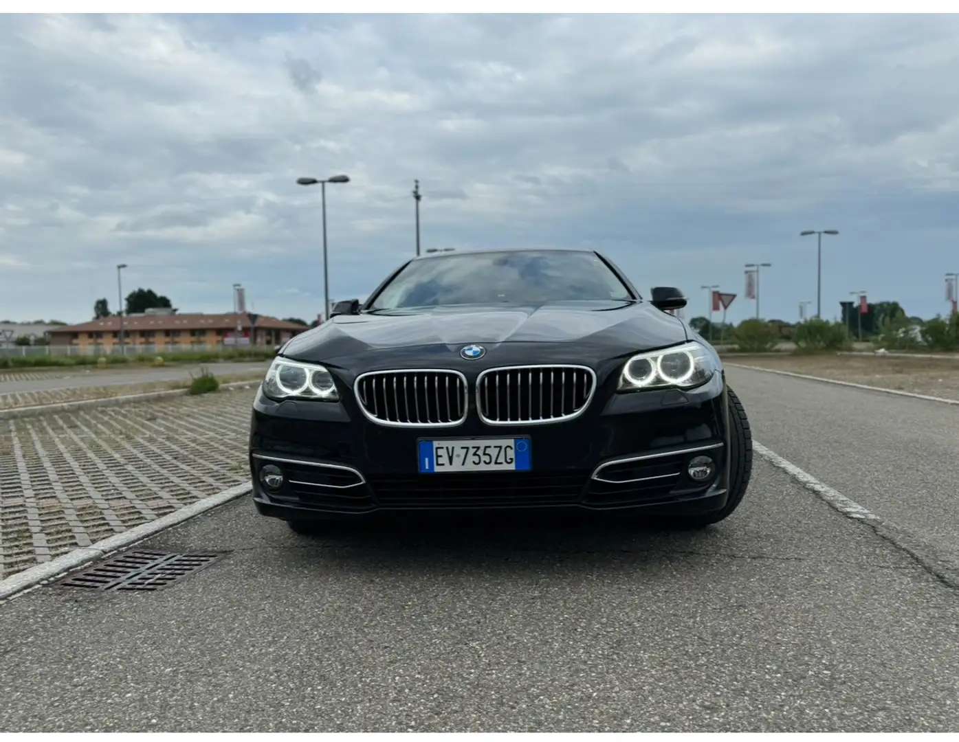 BMW 525 Xdrive luxury Чорний - 1