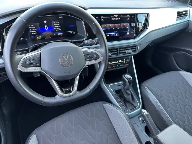 Volkswagen Polo view 9