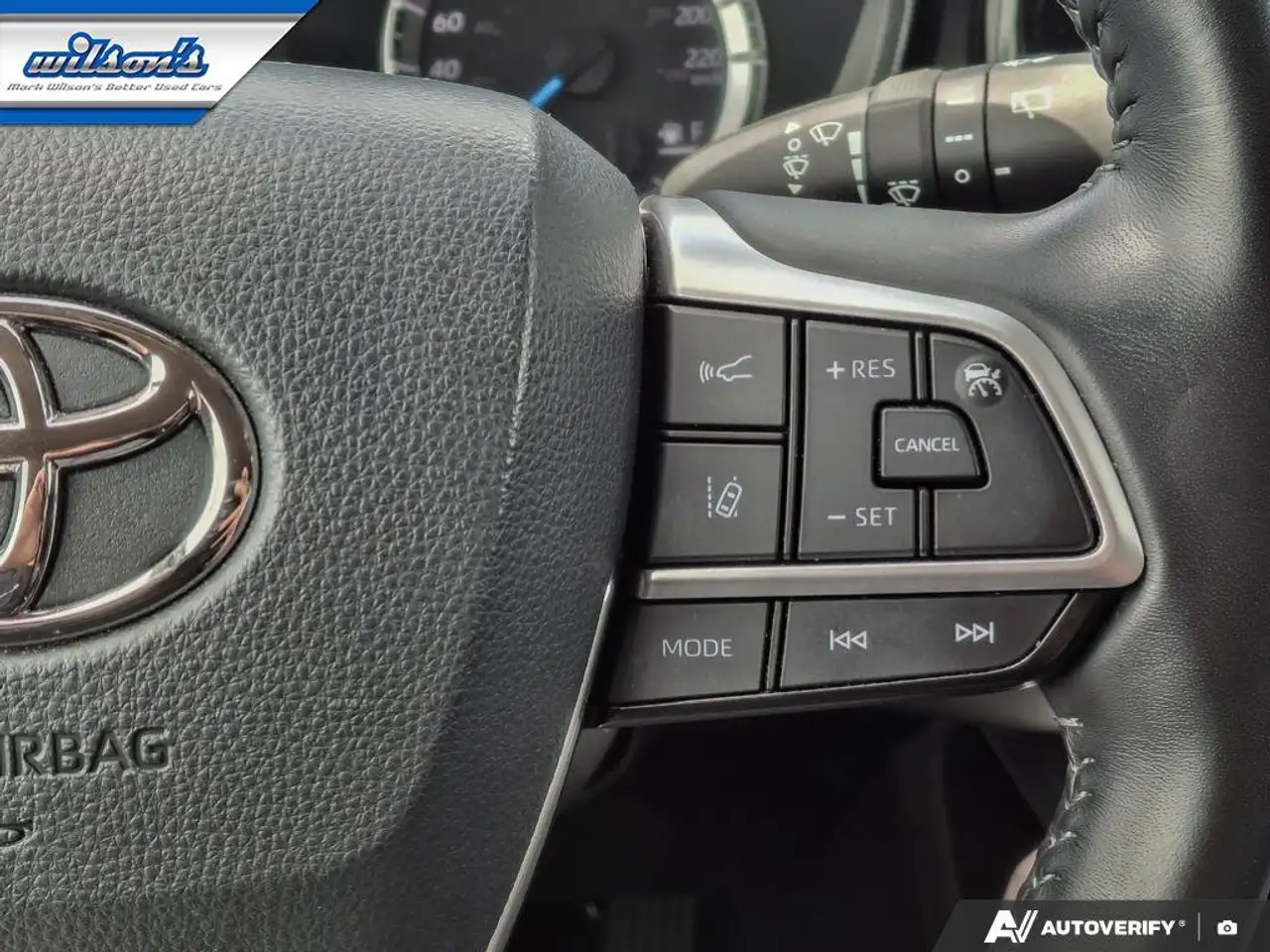 Toyota Highlander снимка Toyota Highlander