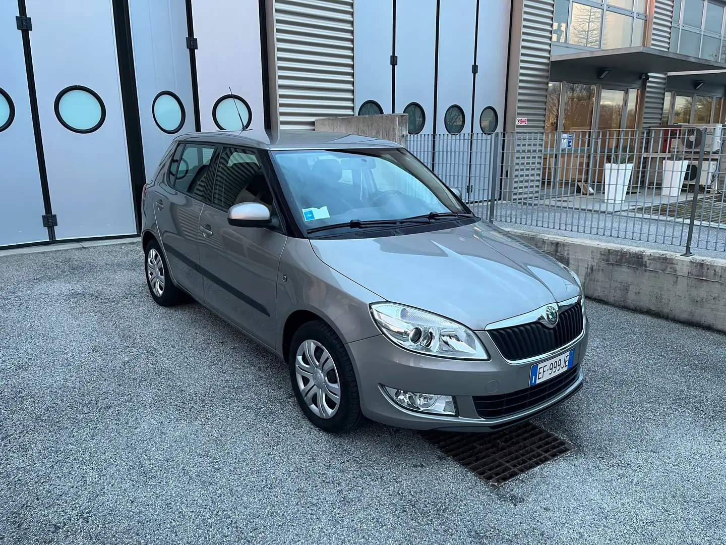 Skoda Fabia Fabia 1.2 tsi Ambition (style) 86cv Grigio - 1