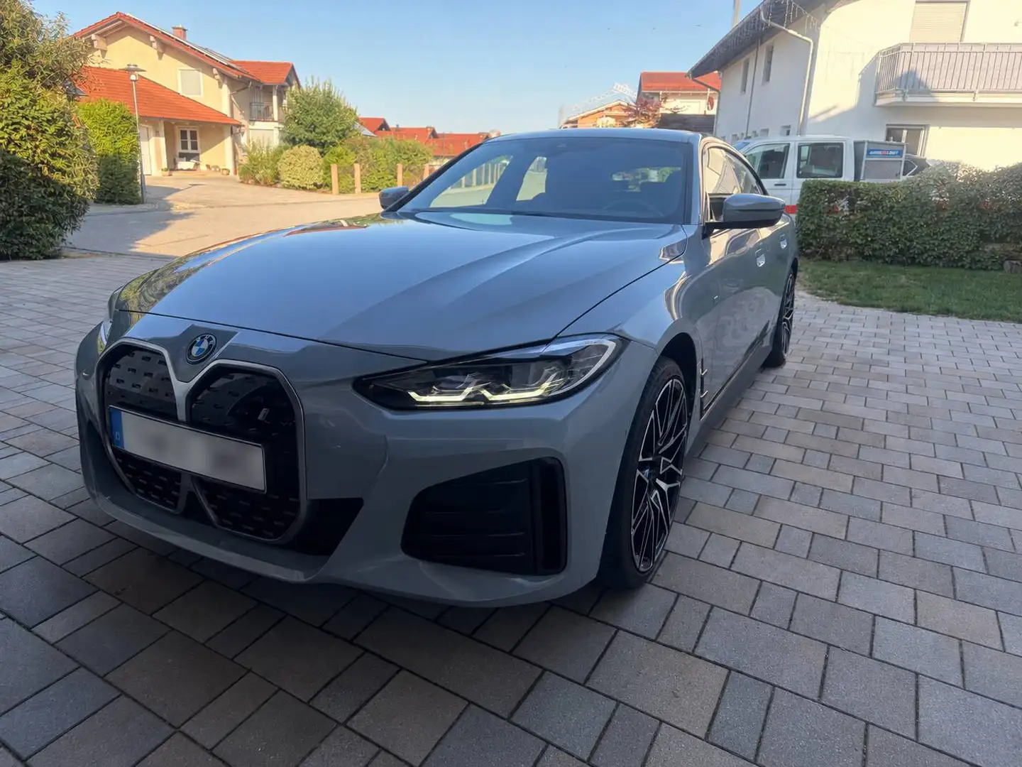 BMW i4 i4 Gran Coupe eDrive35 67kWh Grau - 1