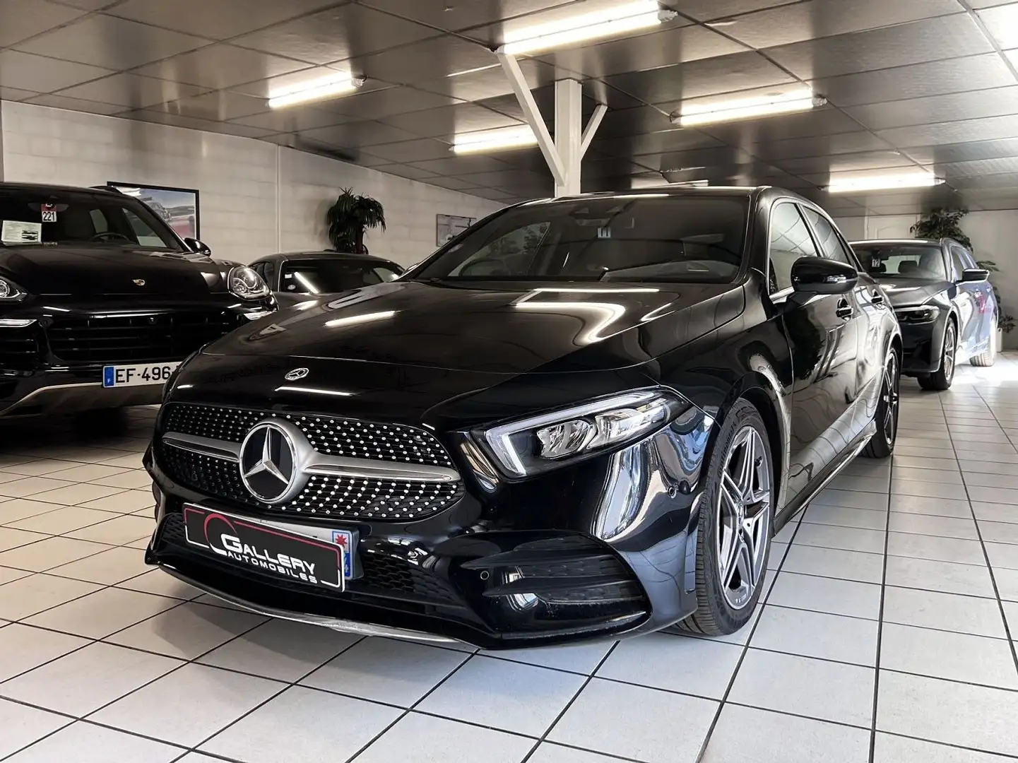 Mercedes-Benz A 180 180 136CH AMG LINE 7G-DCT Noir - 1