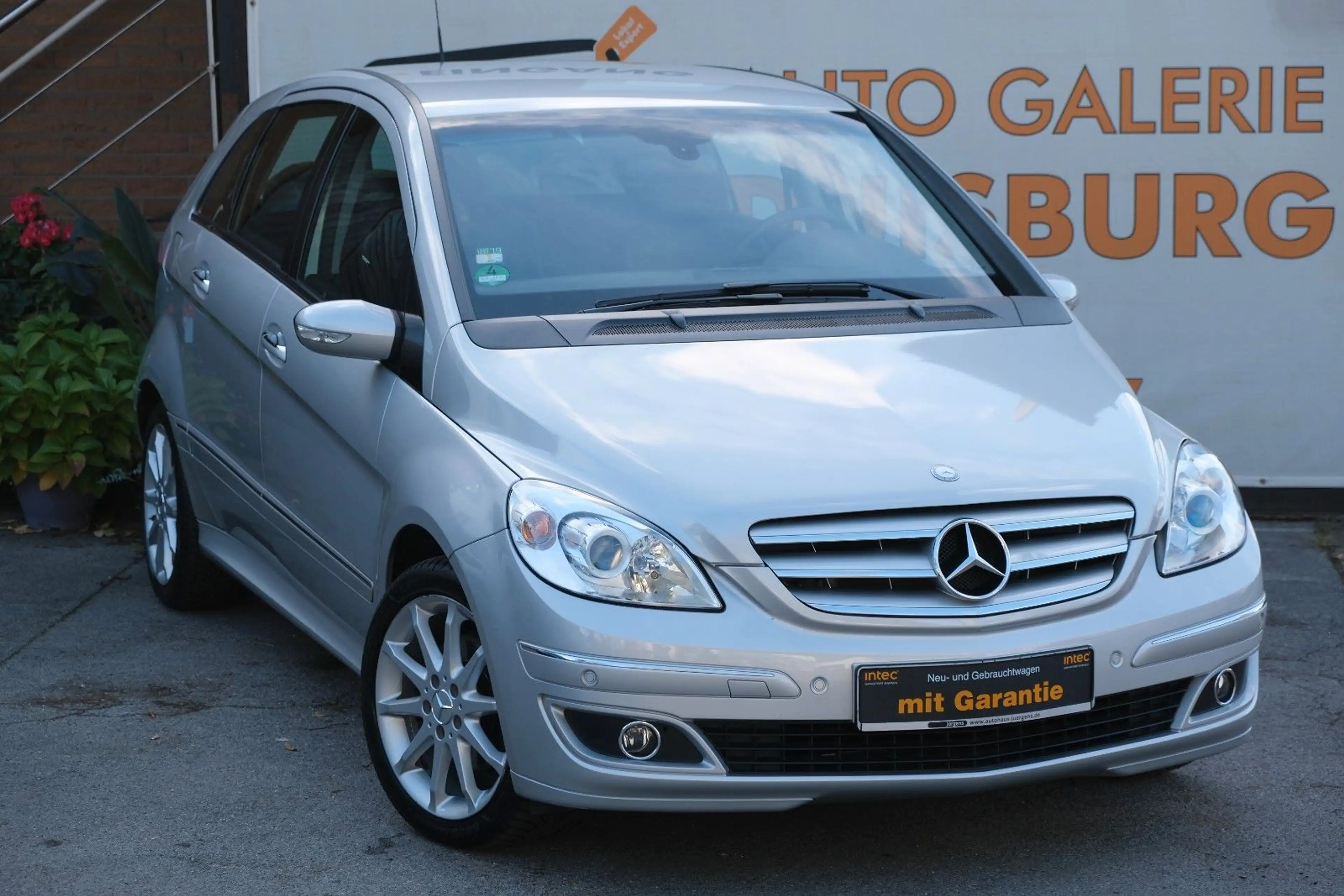 Mercedes-Benz B 200 Automatik Sport Paket 2.HD NAVI SCHECKHEFT — photo 3