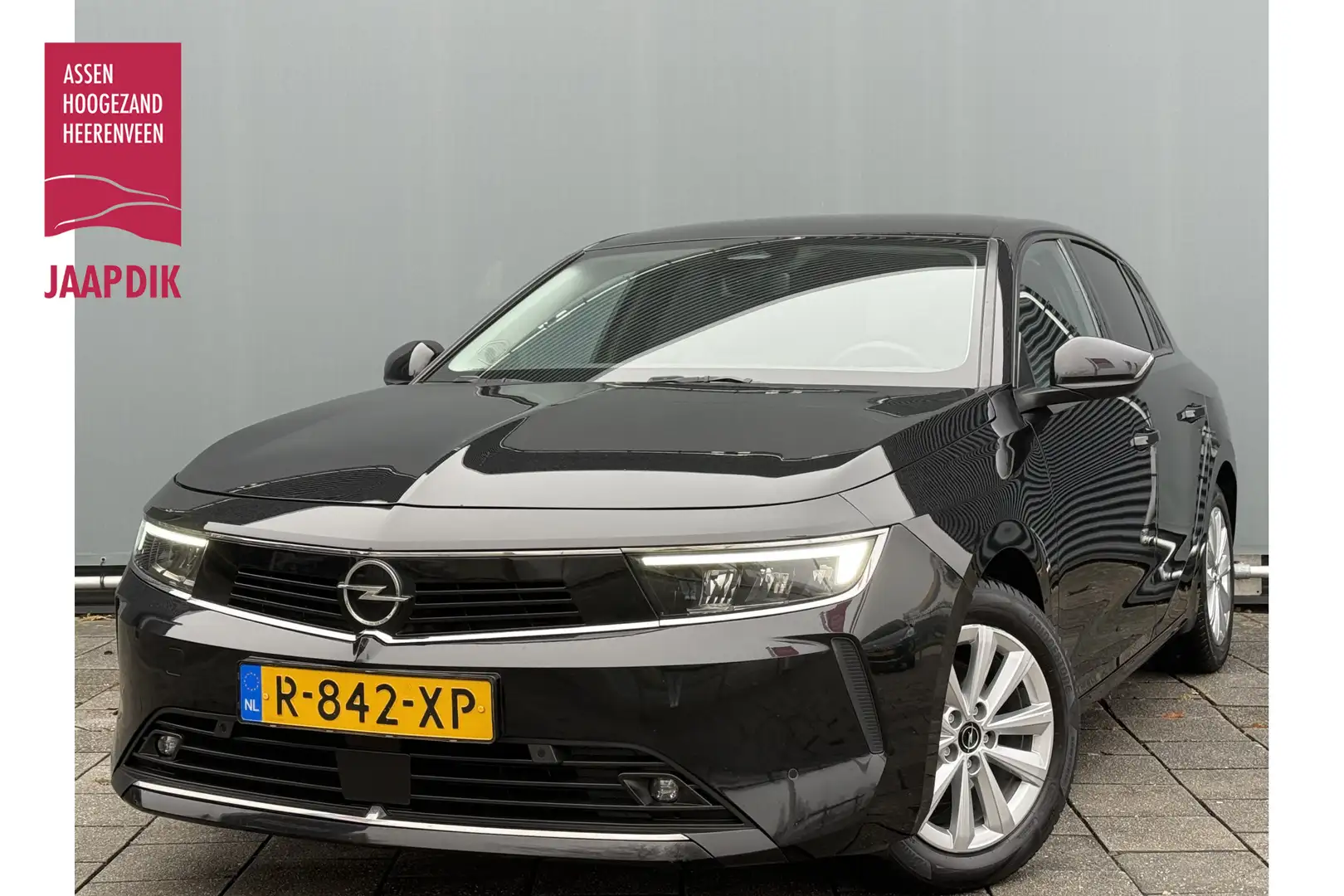 Opel Astra BWJ 12-2022 | 1.2 131PK! Bus. Edition | CAMERA | N Schwarz - 1