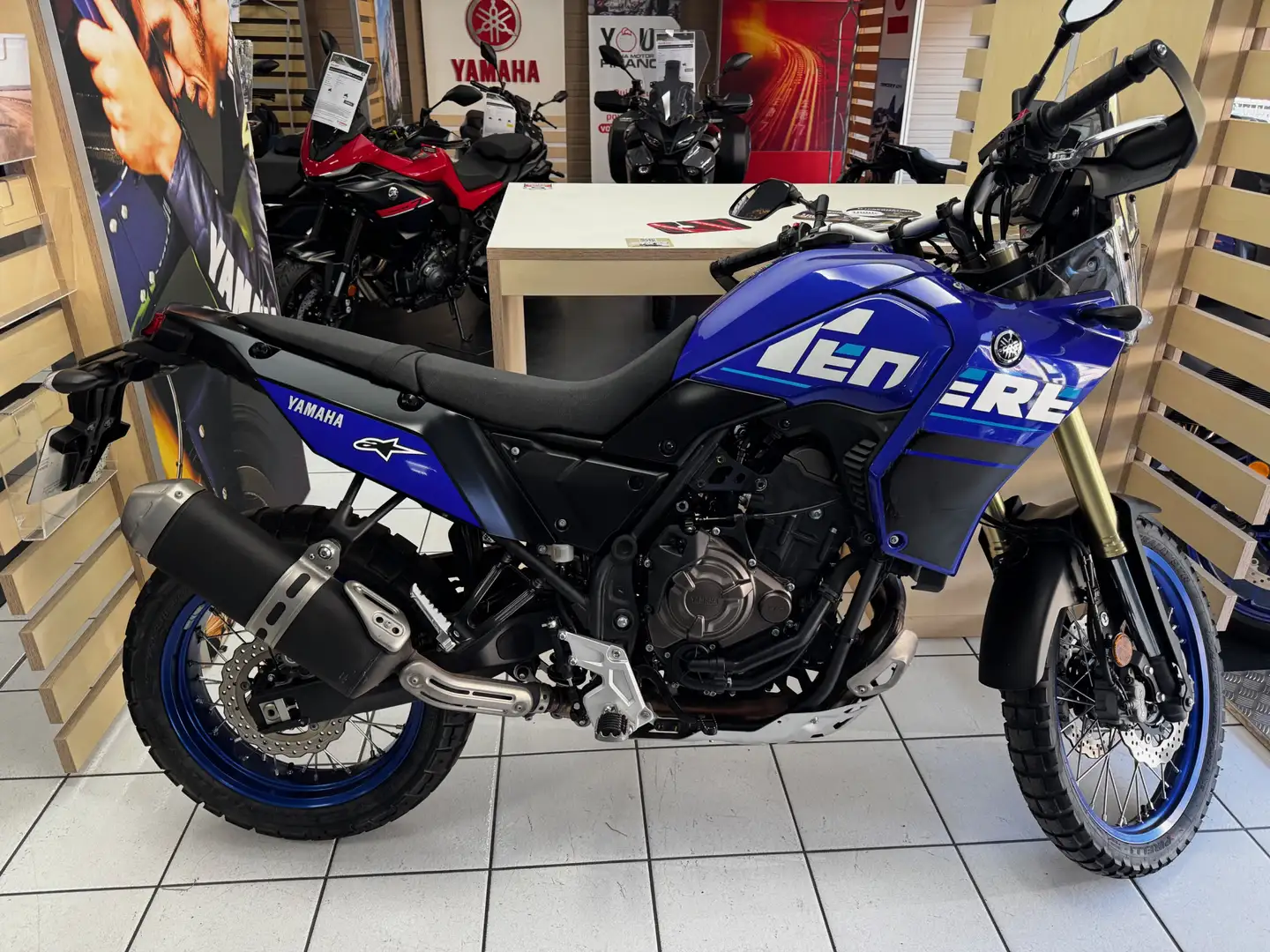 Yamaha Ténéré 700 Azul - 1