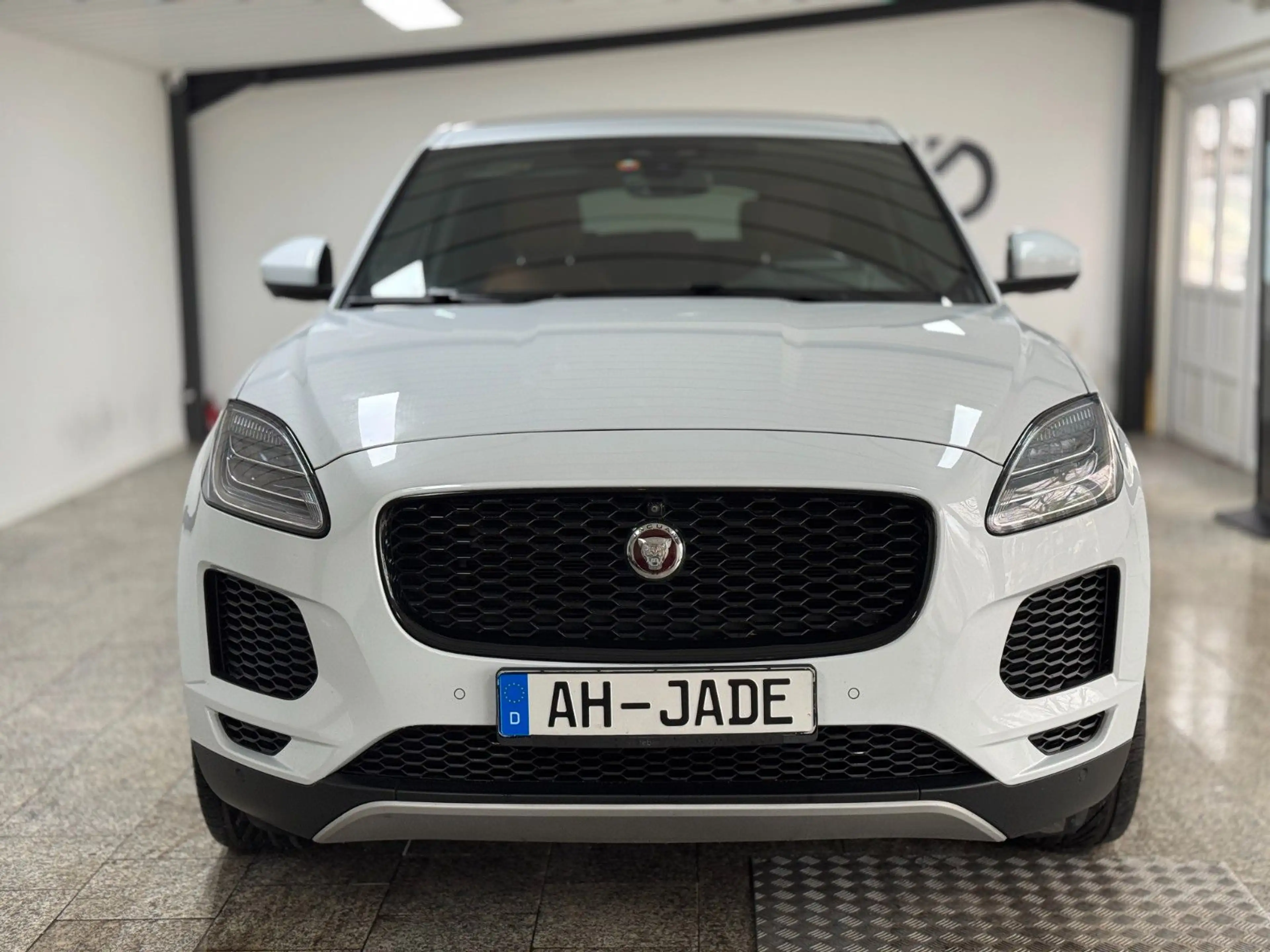 Jaguar E-Pace E-PACE D240*HSE*AWD*Pano*LED*Memory*Audio — photo 3