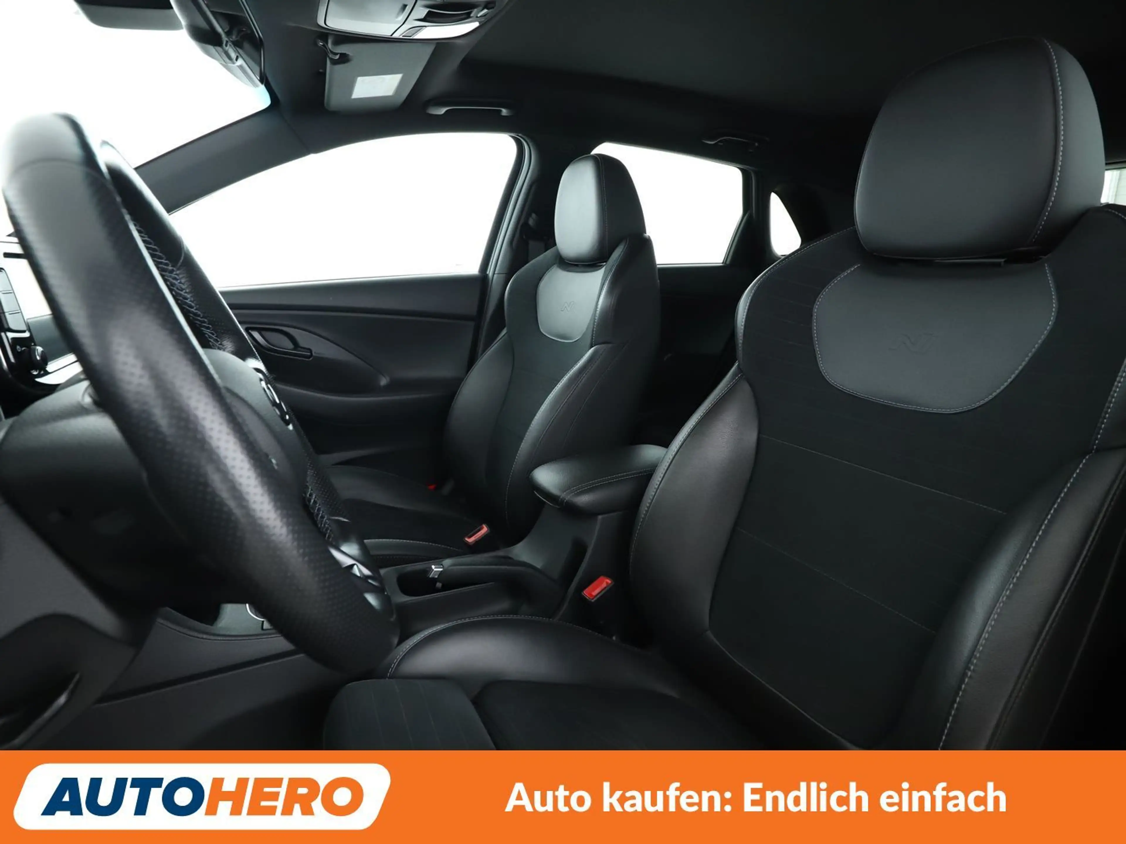 Hyundai i30 2.0 TGDI N Performance*NAVI*TEMPO*PDC*SHZ* — photo 10