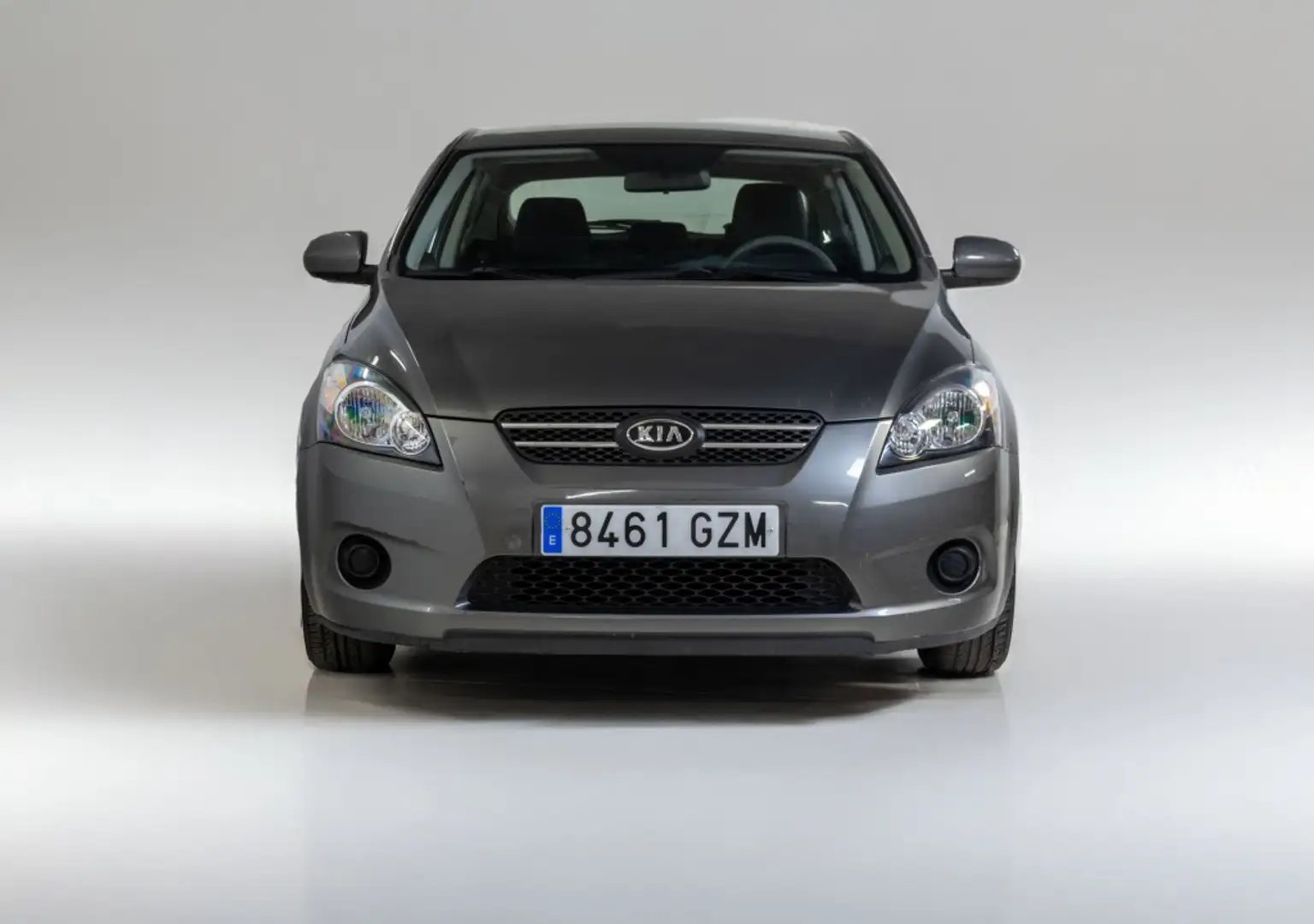 Kia Ceed / cee'd Pro_Cee´d 1.4 Concept Gris - 1