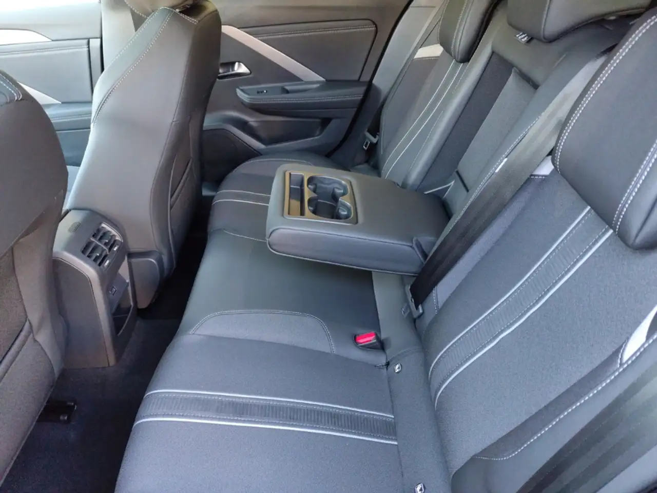 Opel Astra L Sports Tourer GS 1.2 Turbo AT8 Panorama Navi 360, миниатюра 12