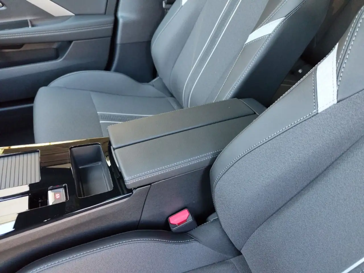 Opel Astra L Sports Tourer GS 1.2 Turbo AT8 Panorama Navi 360, миниатюра 21
