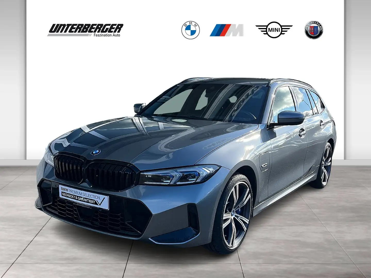 BMW 330 e xDrive Touring M Sportpaket HiFi DAB LED Gris - 1