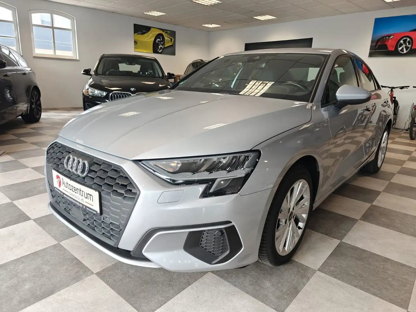 Audi A3 Limousine 30 TDI basis Argento - 1
