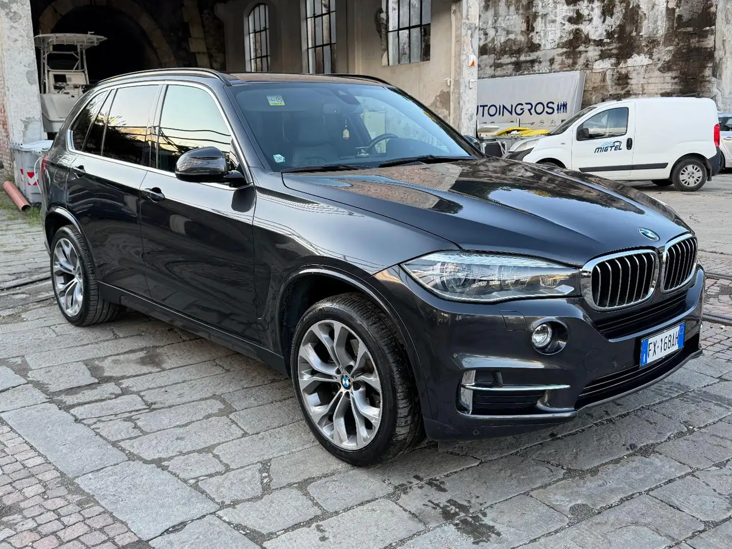 BMW X5 xDrive30d 258CV Luxury Nero - 2