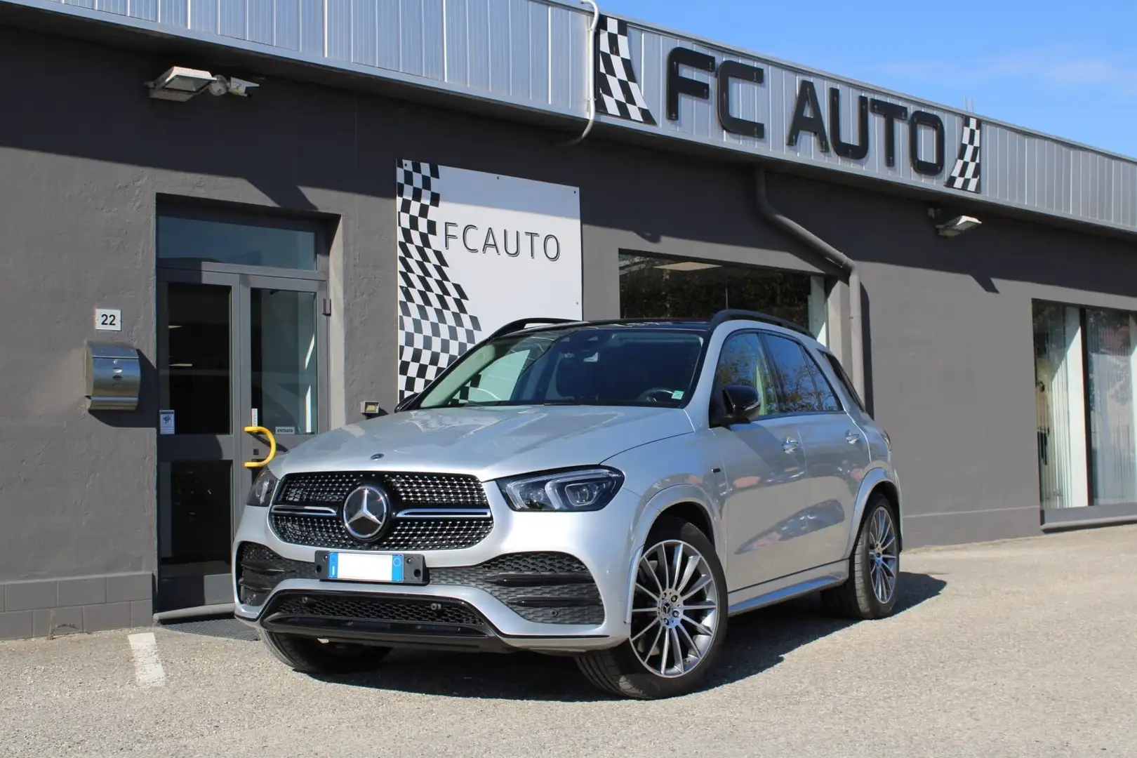 Mercedes-Benz GLE 350 GLE 350 de 4Matic EQ-Power Premium Plus Silber - 1