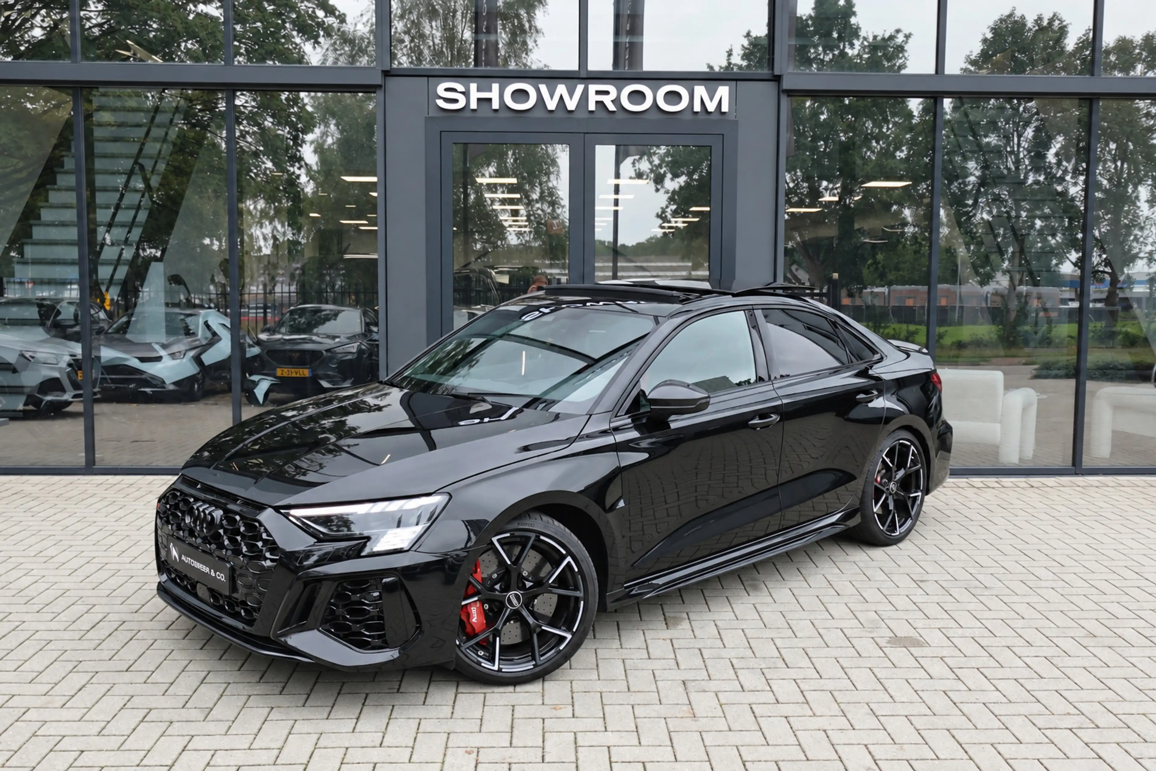 Audi RS3 A3 Limousine 2.5 TFSI quattro PANO KERAMISCH CARBO — photo 11