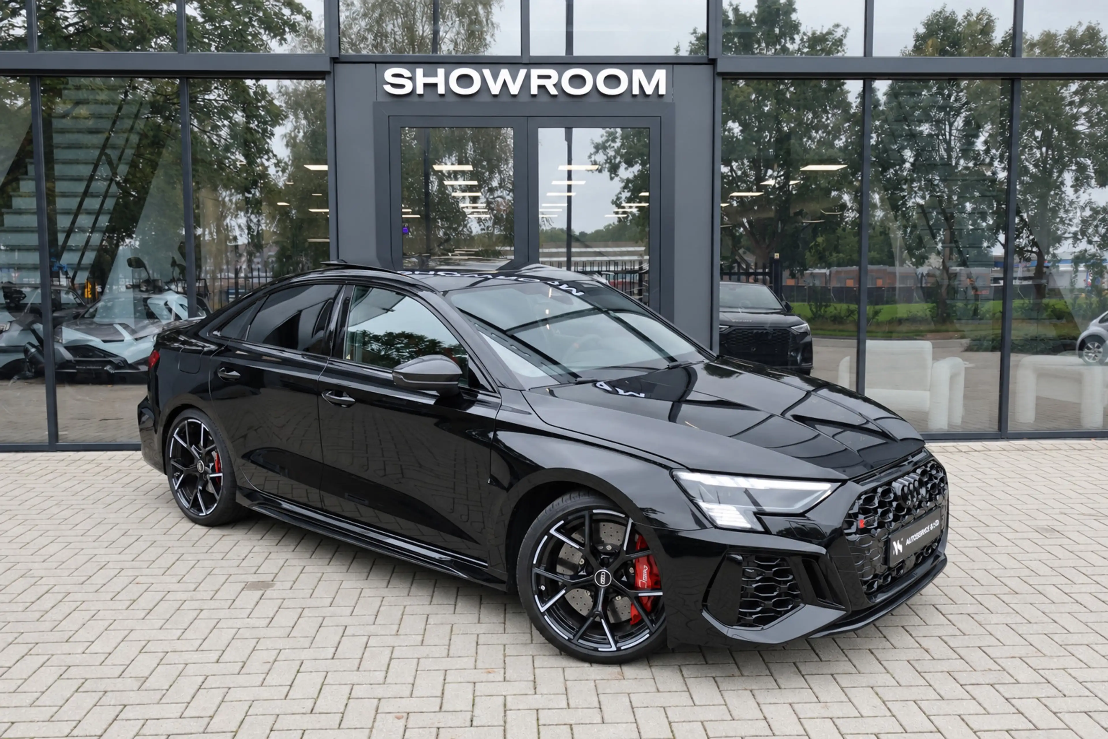 Audi RS3 A3 Limousine 2.5 TFSI quattro PANO KERAMISCH CARBO — photo 3