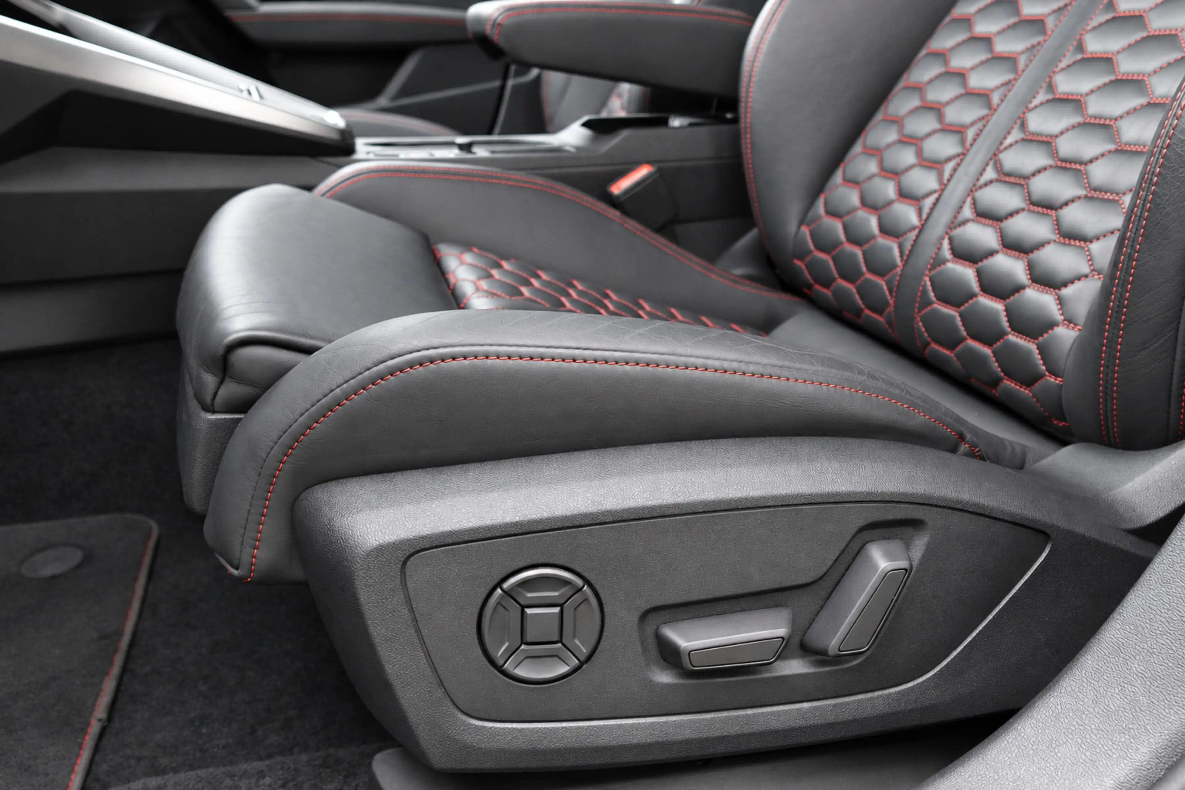 Audi RS3 A3 Limousine 2.5 TFSI quattro PANO KERAMISCH CARBO — photo 7
