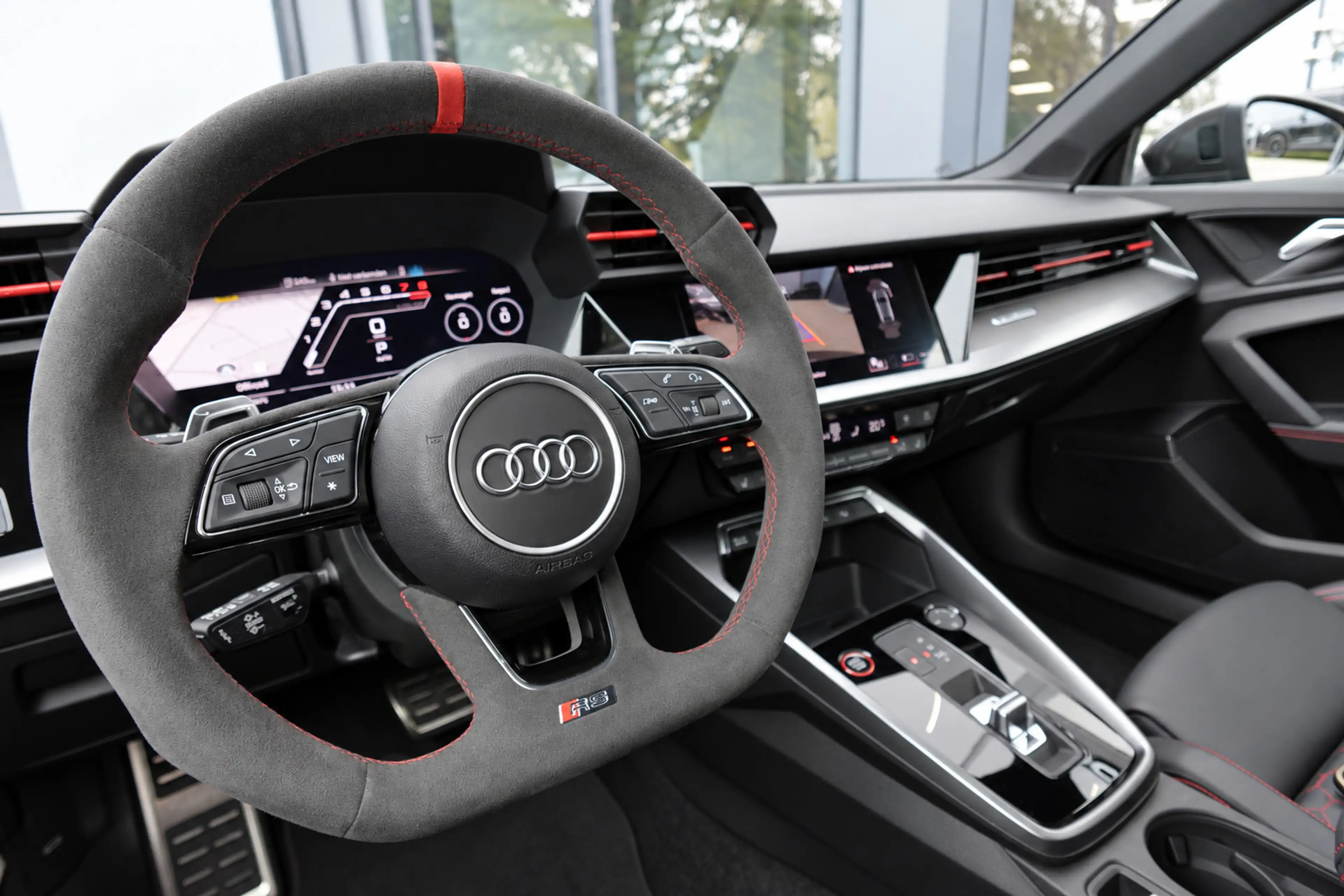 Audi RS3 A3 Limousine 2.5 TFSI quattro PANO KERAMISCH CARBO — photo 4