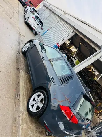 Volkswagen Golf view 5