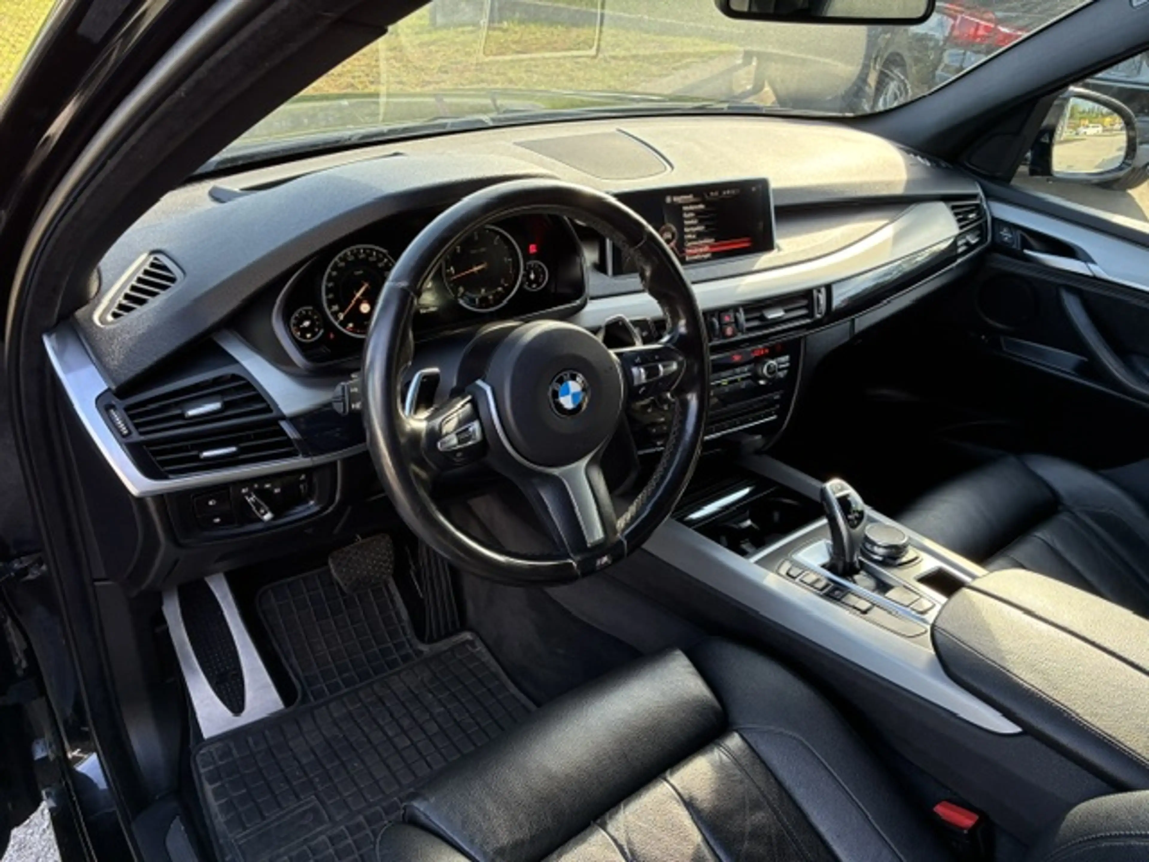 BMW X5 xDrive 30 d — photo 9