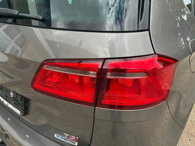 Volkswagen Golf Sportsvan view 8
