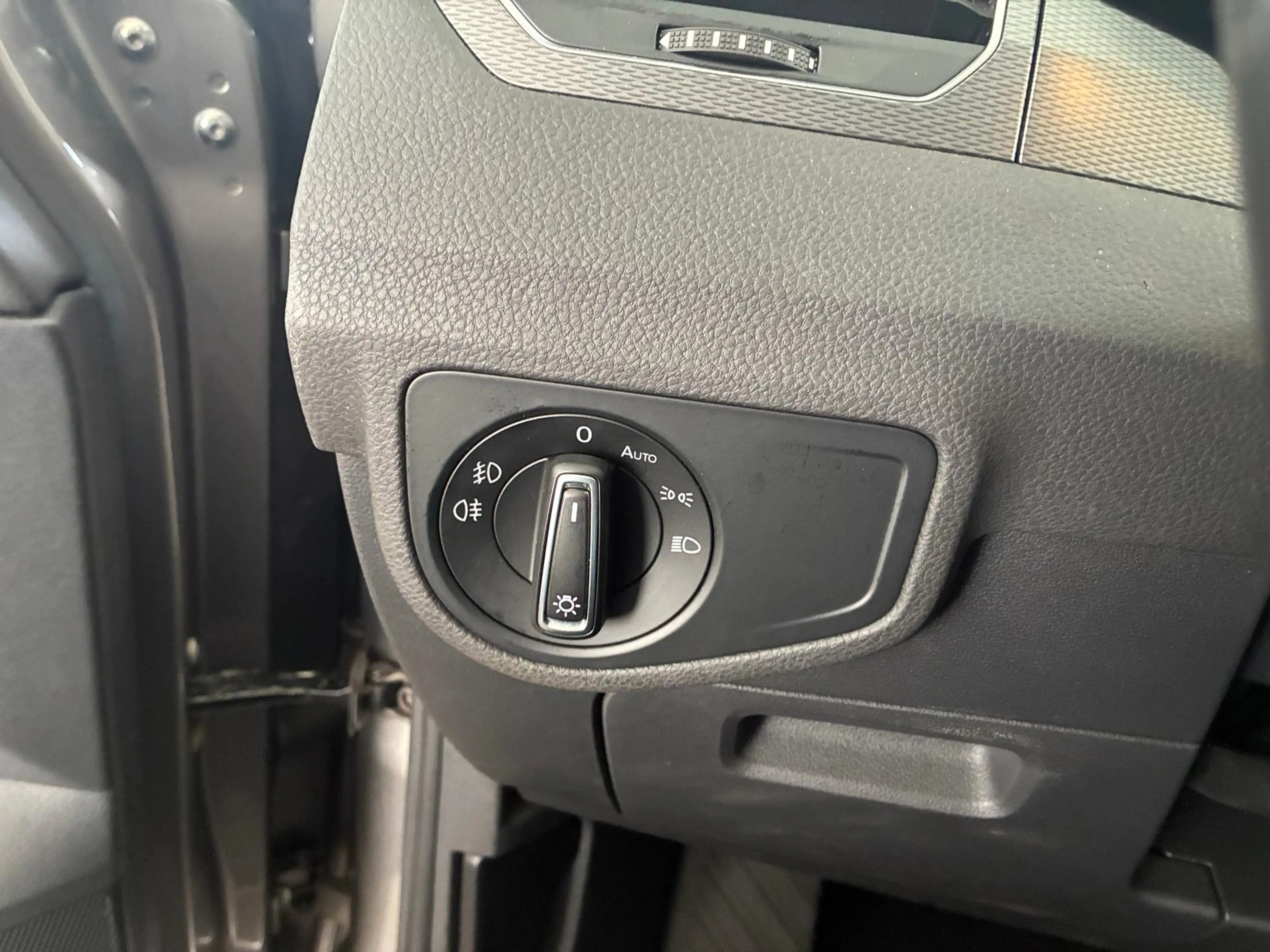 Volkswagen Golf Sportsvan 1.4 TSI DSG NAVI KAMERA AHK PDC — photo 12