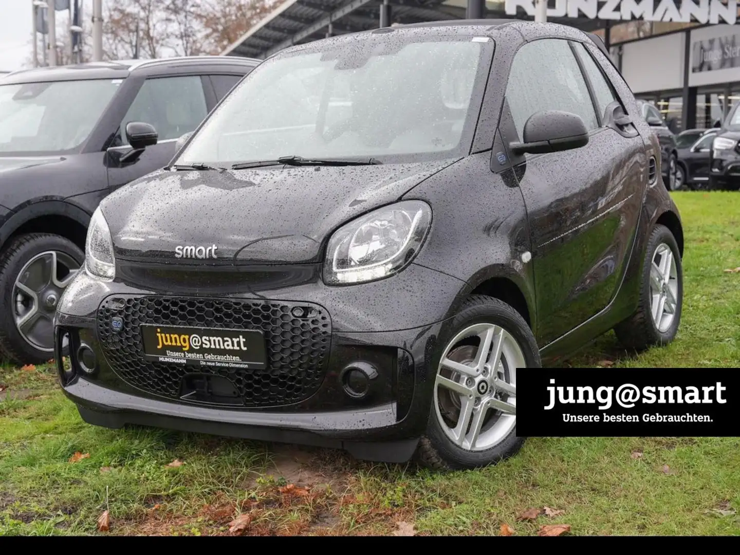 smart forTwo EQ cabrio Plus-Paket Cool/Audio 22kW Schwarz - 1